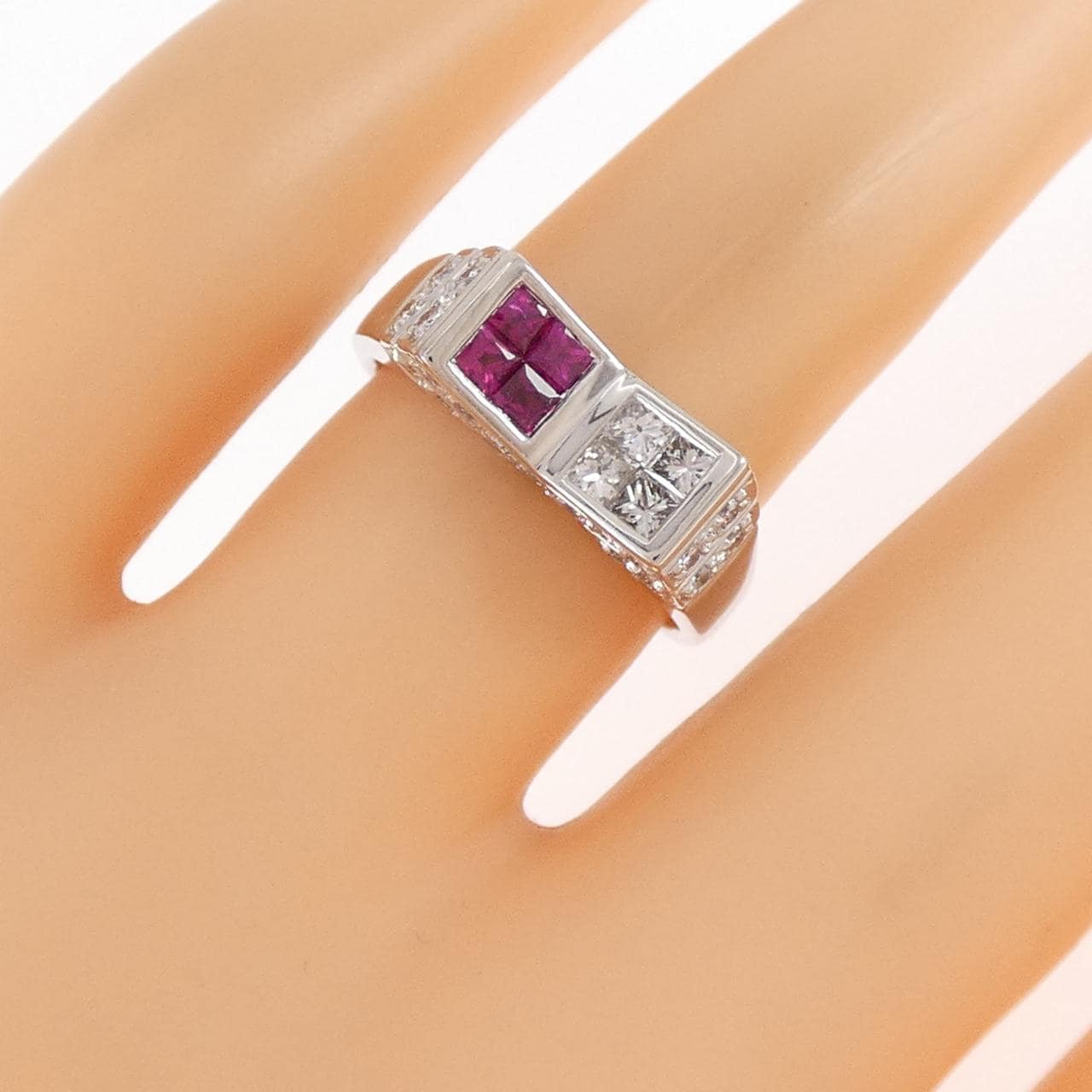 PT900 ルビー リング 0.35CT