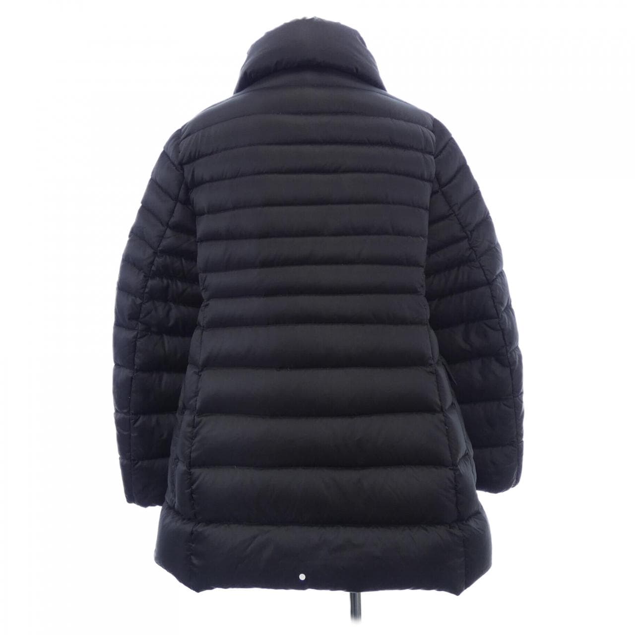 モンクレール MONCLER ダウンジャケット