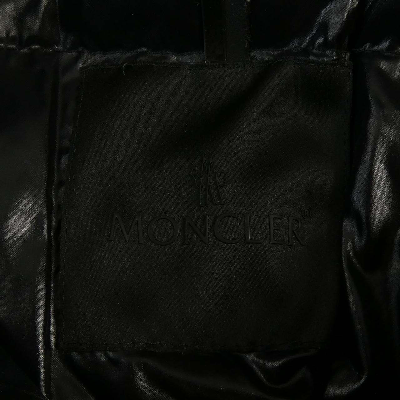 MONCLER蒙克勒羽绒服