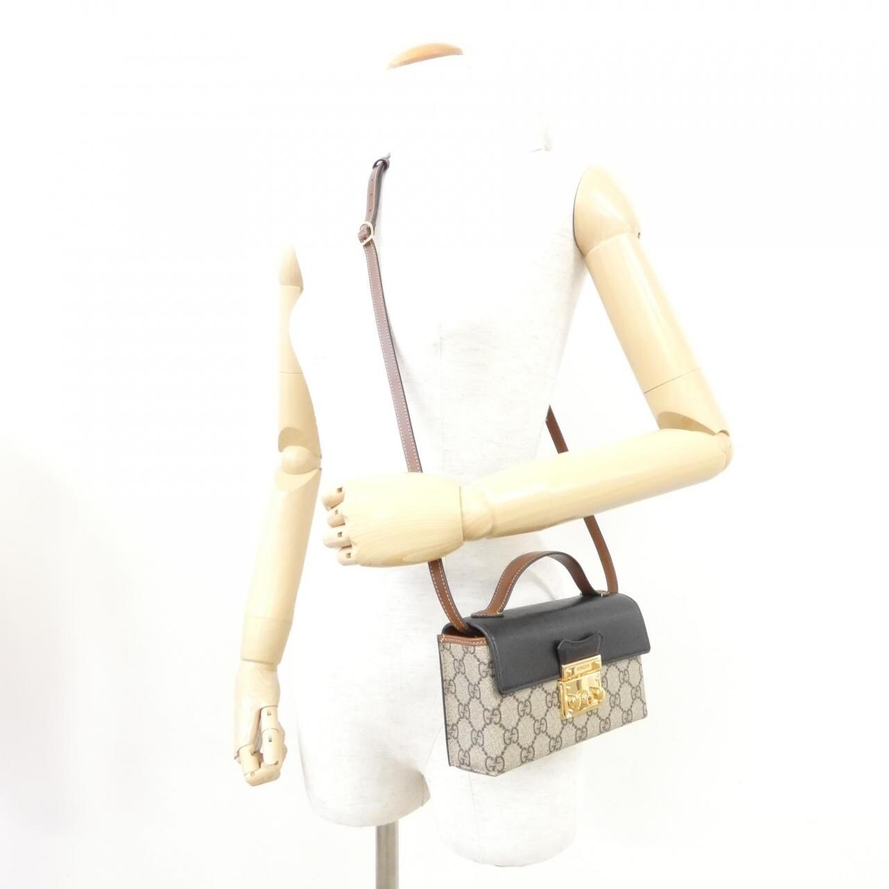 【新品】グッチ PADLOCK 652683 96GAG バッグ