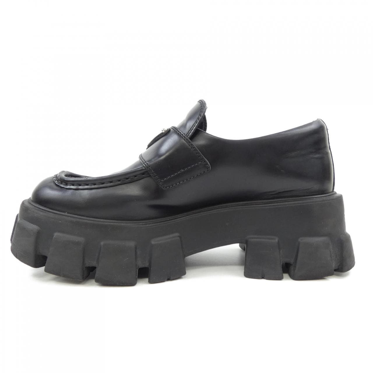 プラダ PRADA モノリス ローファー トライアングルロゴ 1D649M シューズ