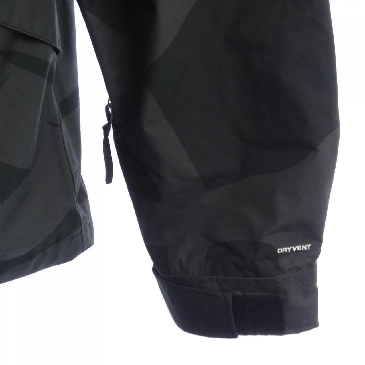 ザノースフェイス THE NORTH FACE NF0A7WLW KAWS ジャケット