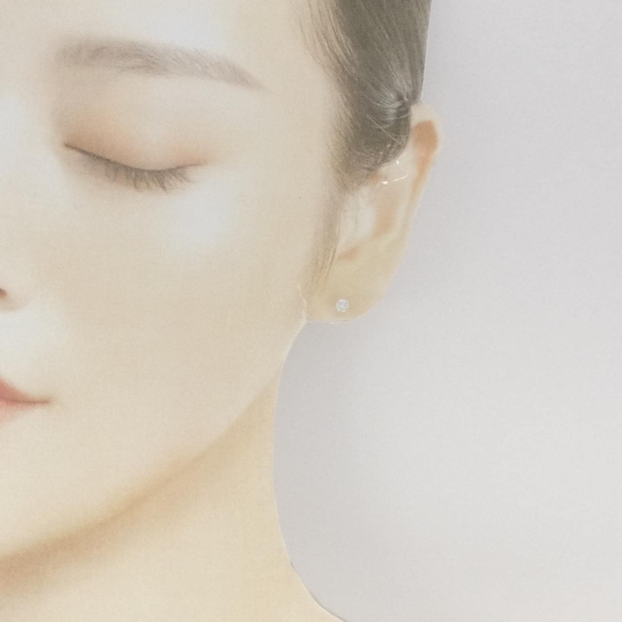 PT900 ソリティア ダイヤモンド ピアス 0.339CT