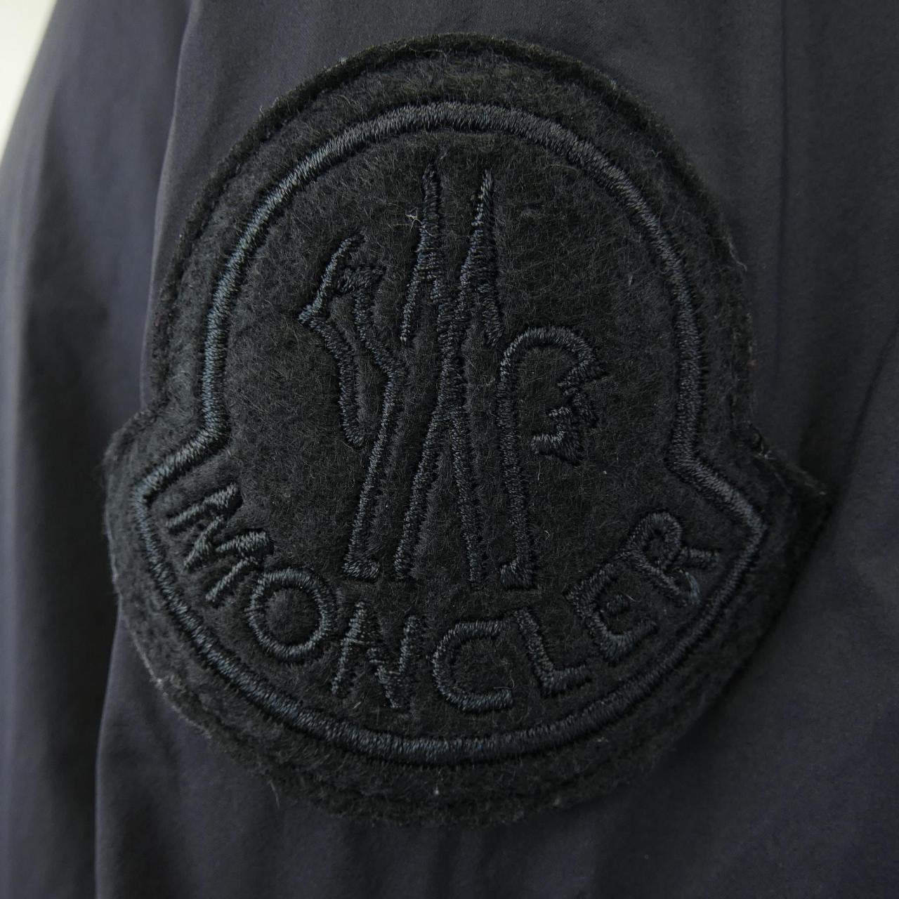 モンクレール MONCLER ダウンジャケット