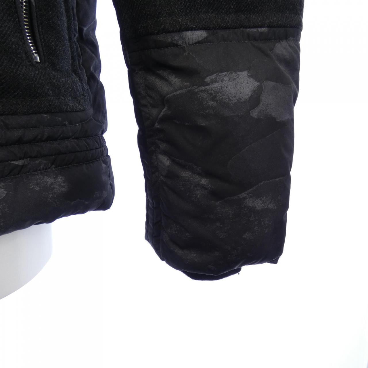モンクレール MONCLER ダウンジャケット