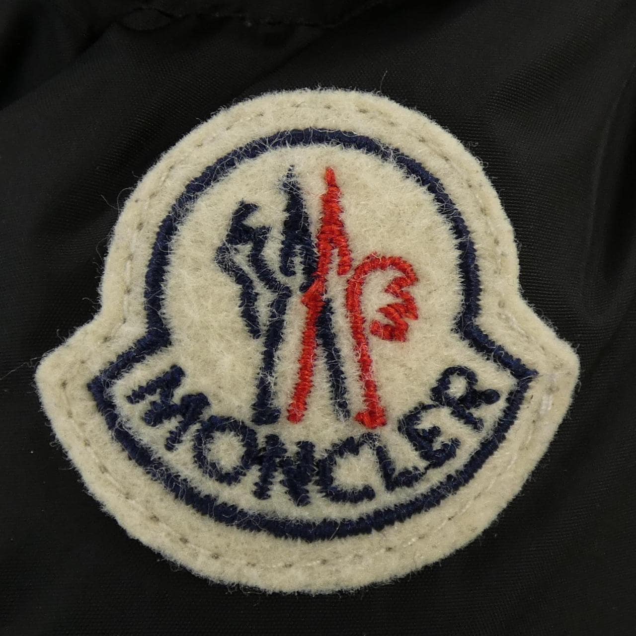 モンクレール MONCLER AMIOT ダウンジャケット
