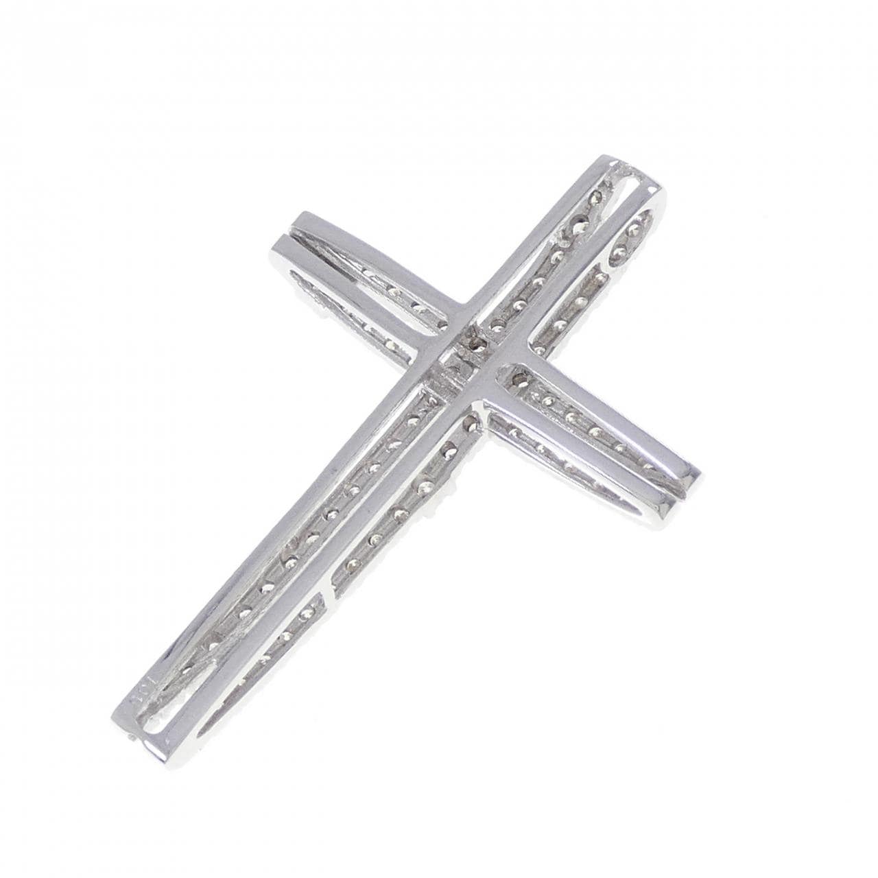 K18白金十字形钻石吊坠，1.05克拉