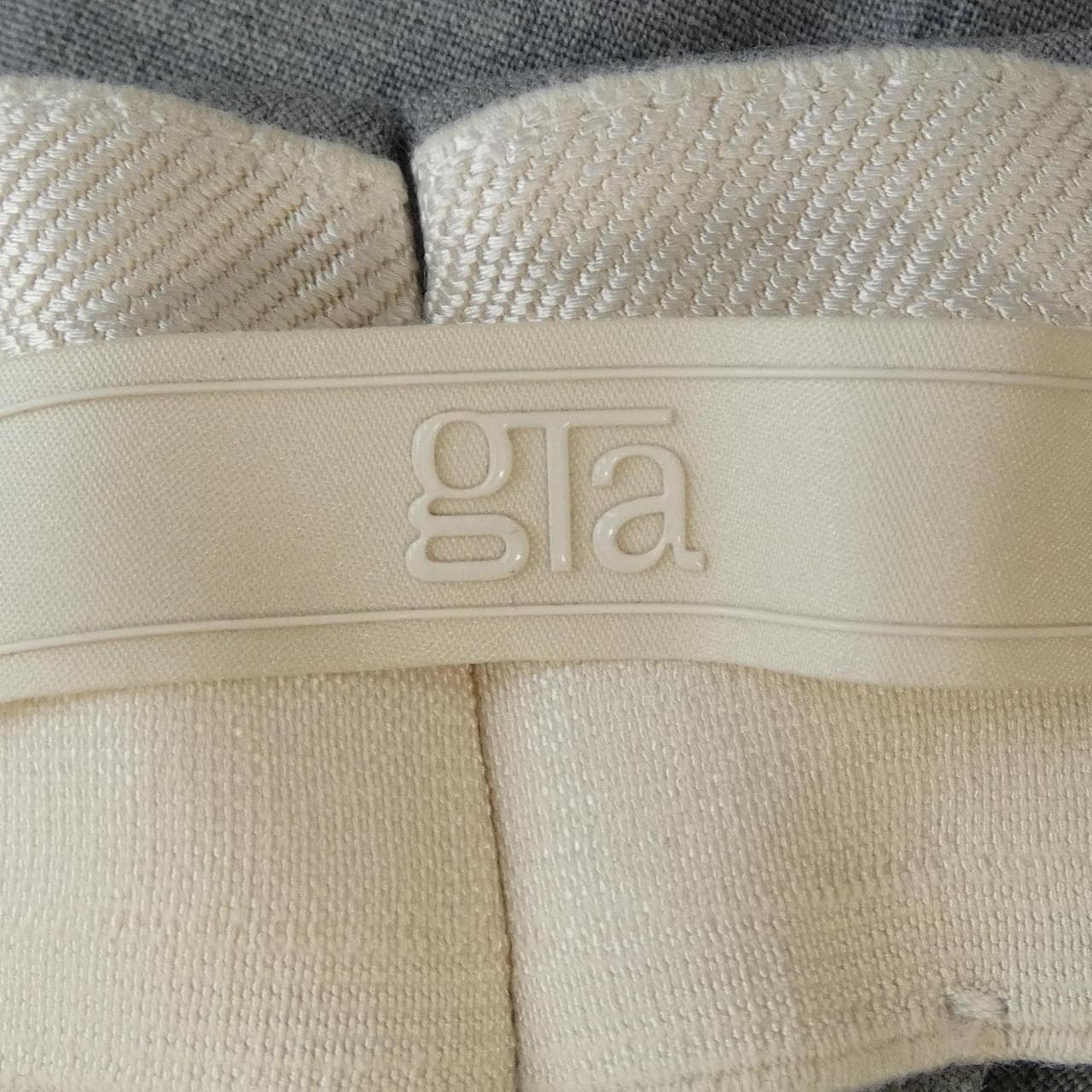 ジーティーアー G.T.A パンツ