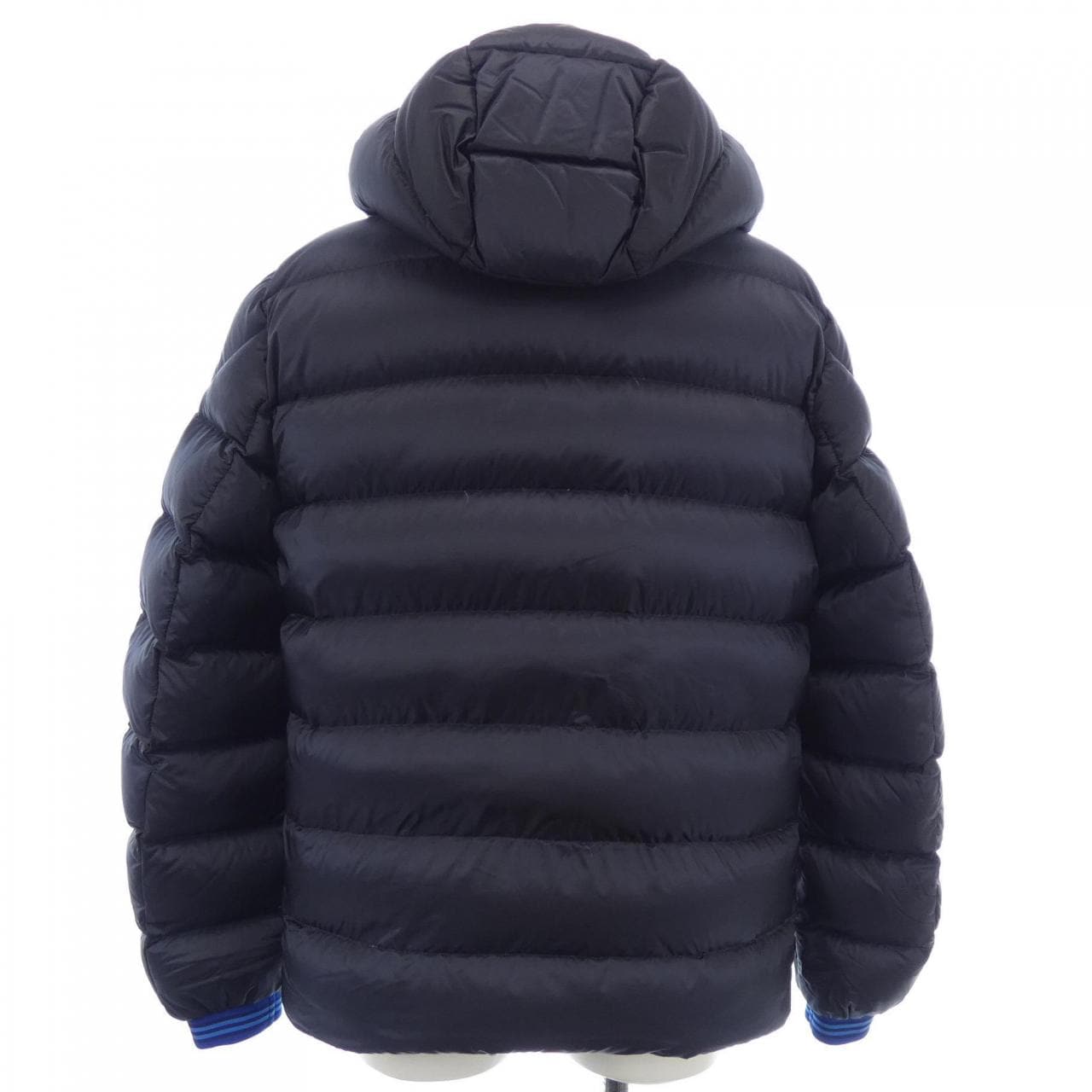 モンクレール MONCLER ダウンジャケット