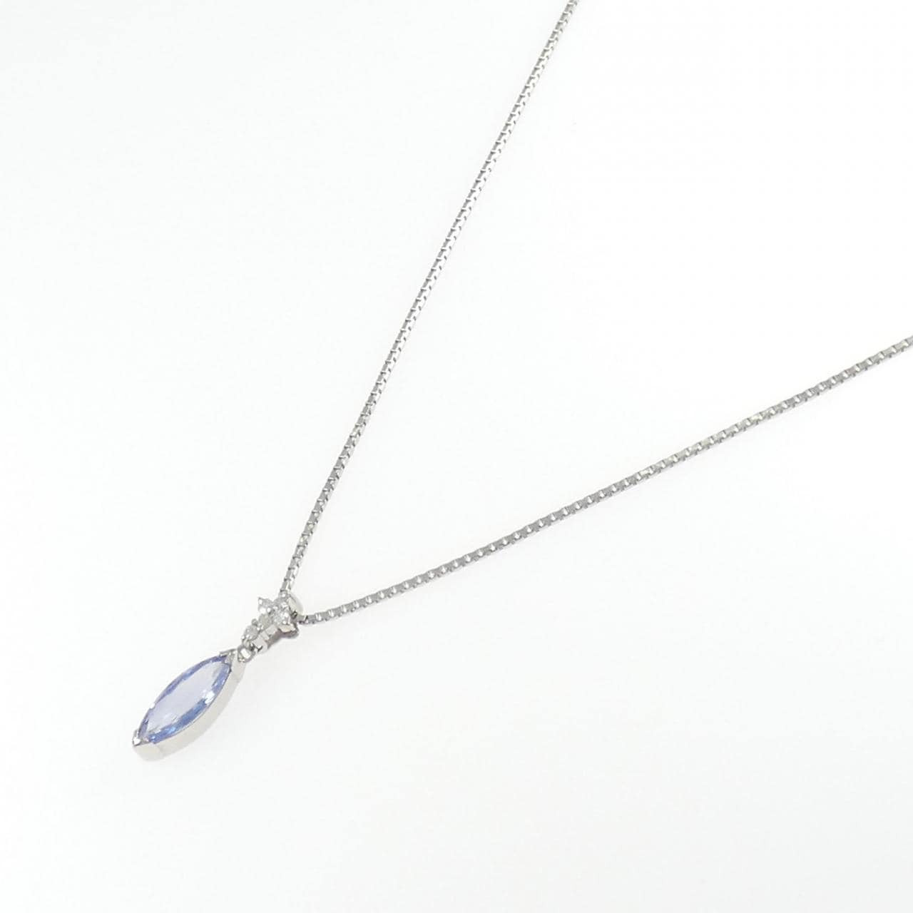 PT900/PT850 フラワー サファイヤ ネックレス 1.46CT
