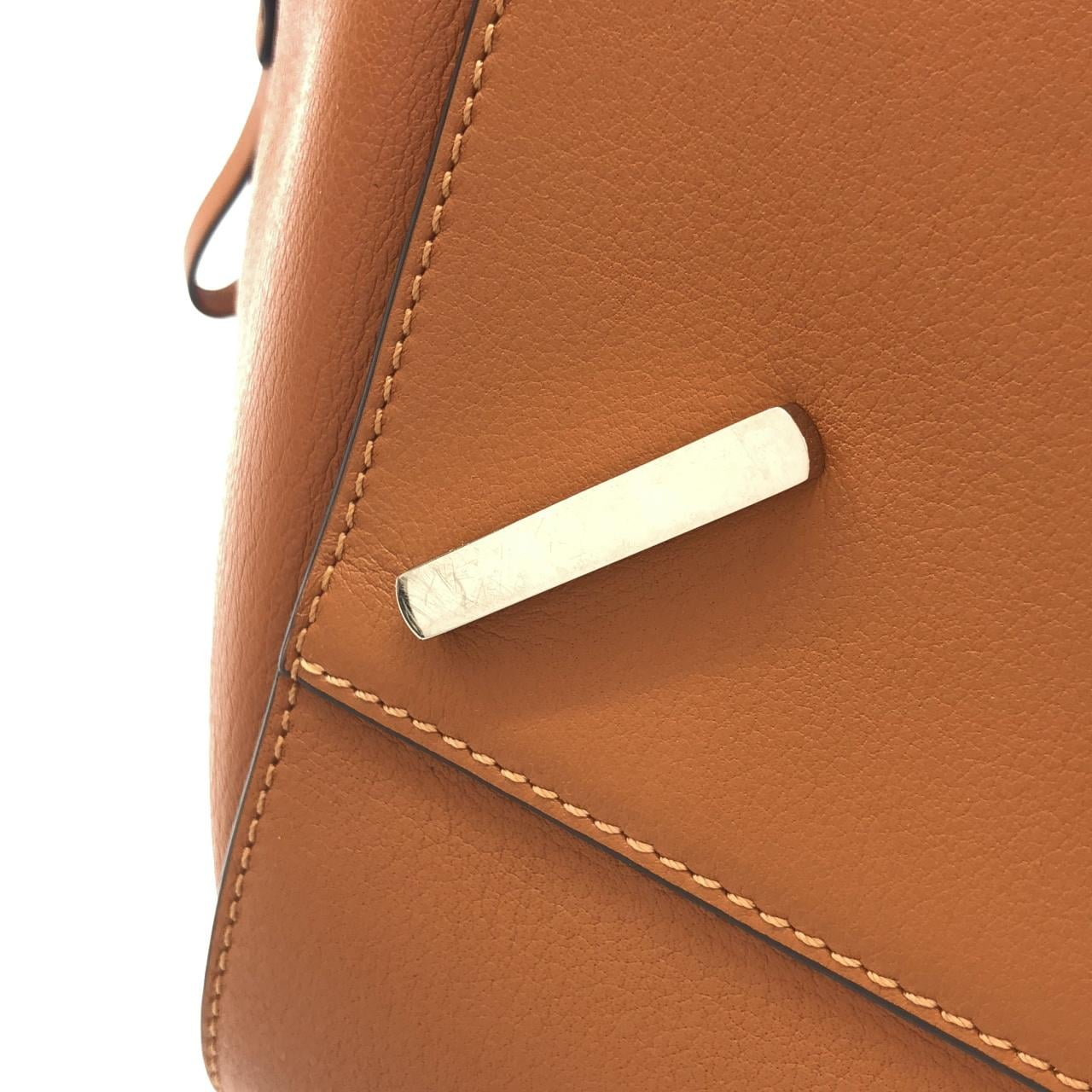 ロエベ ハンモック ミディアム 387 30 T38 ショルダーバッグ