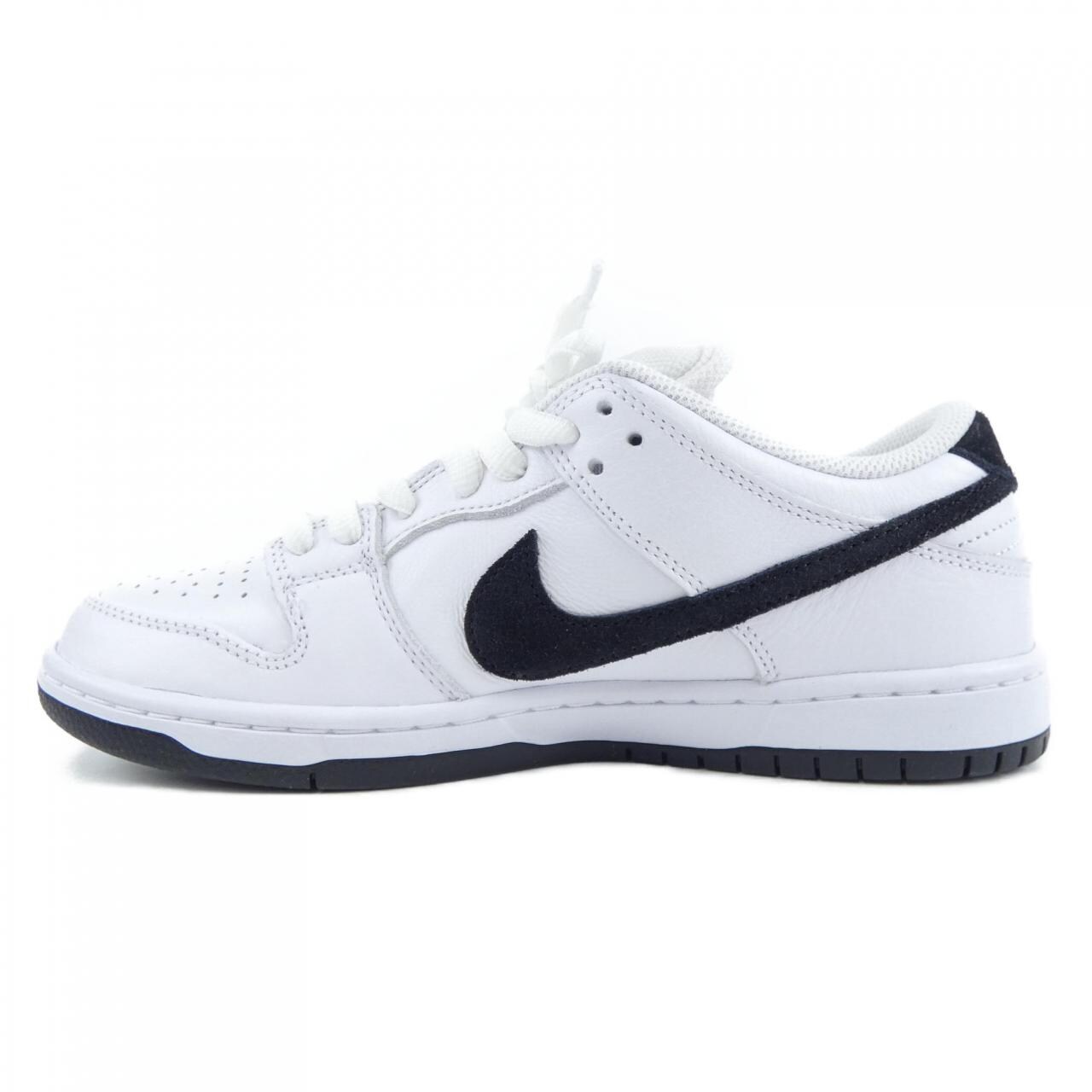 ナイキ NIKE スニーカー