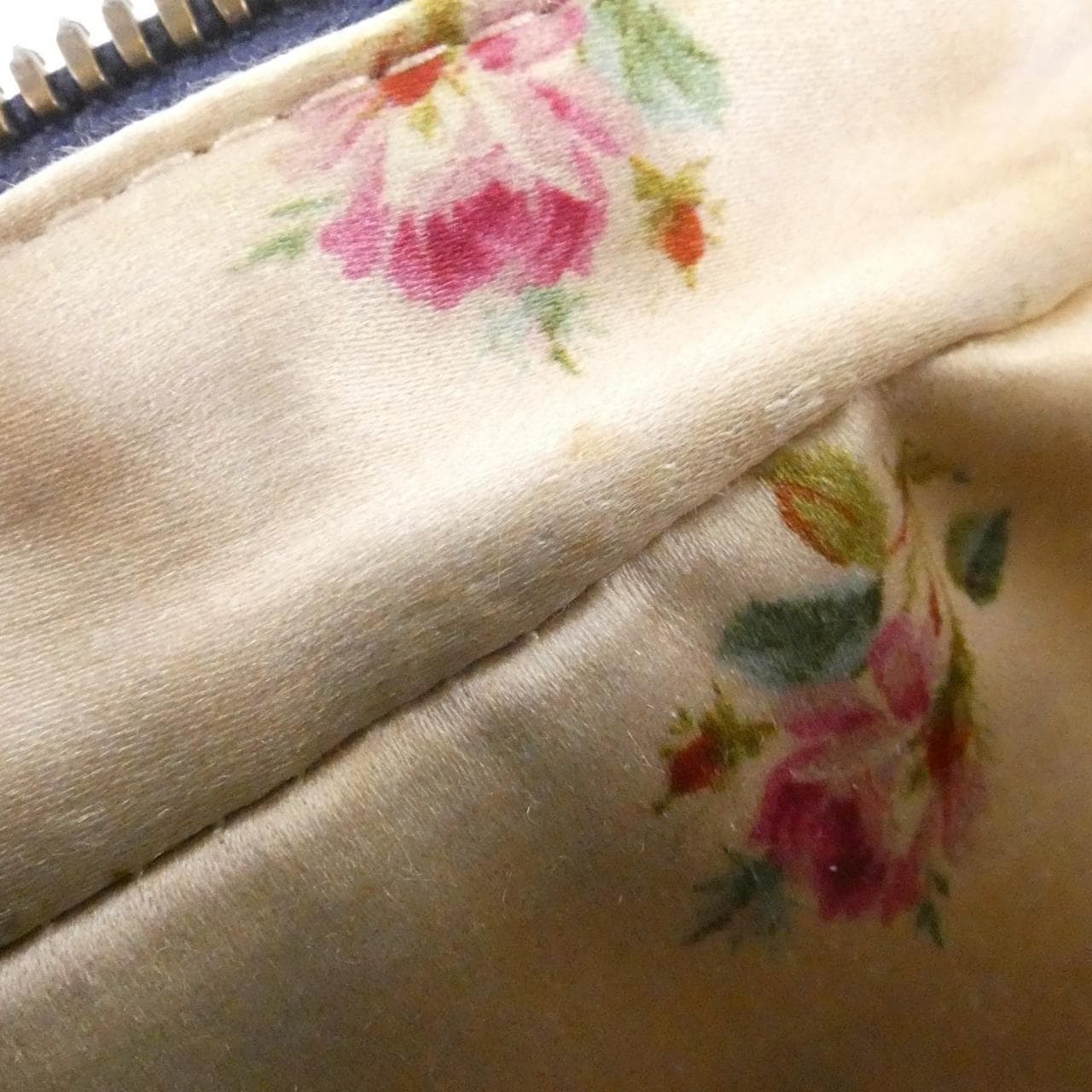 グッチ GG MARMONT 447632 9B53T ショルダーバッグ