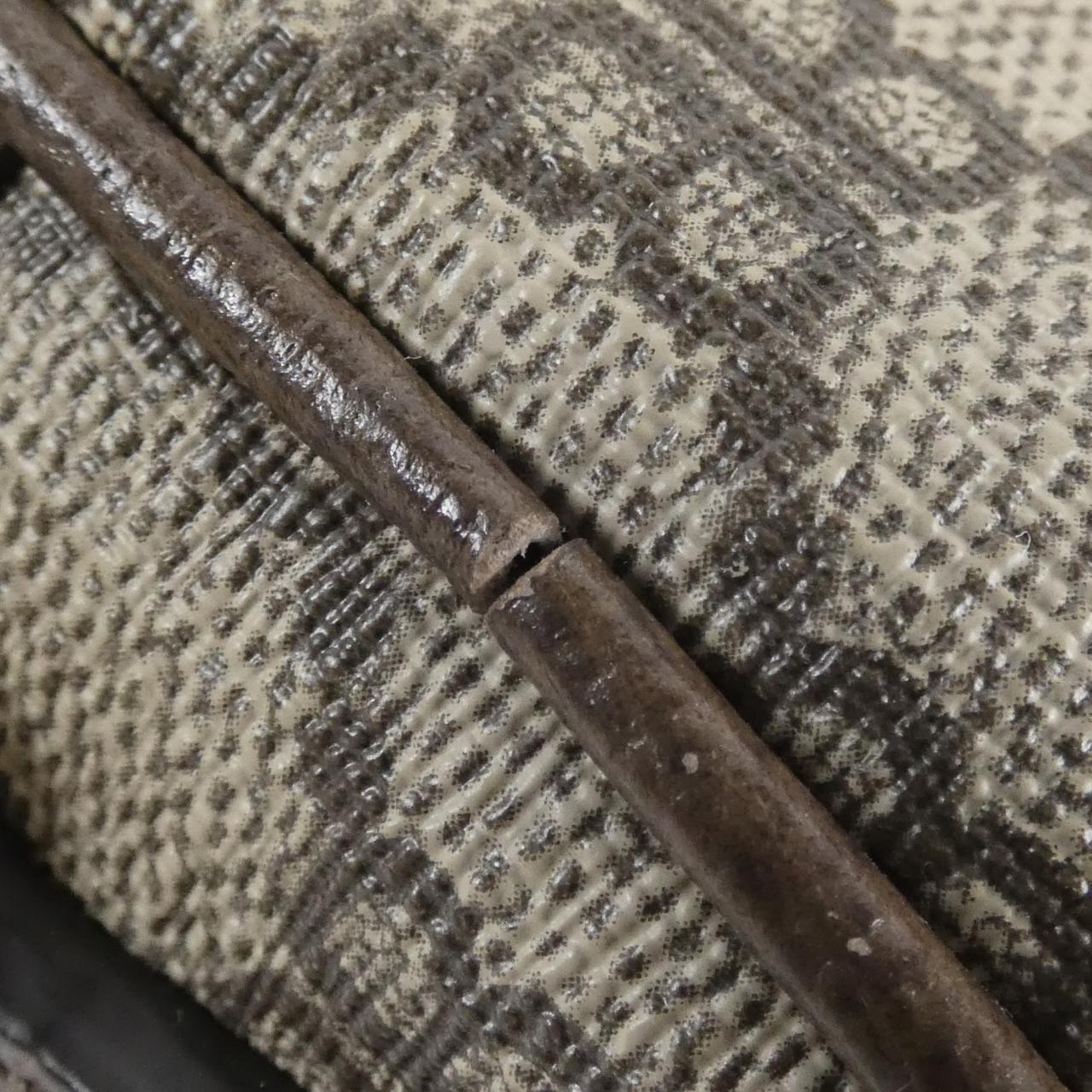 BALENCIAGA Hacker 相机包 680128 2103U 单肩包