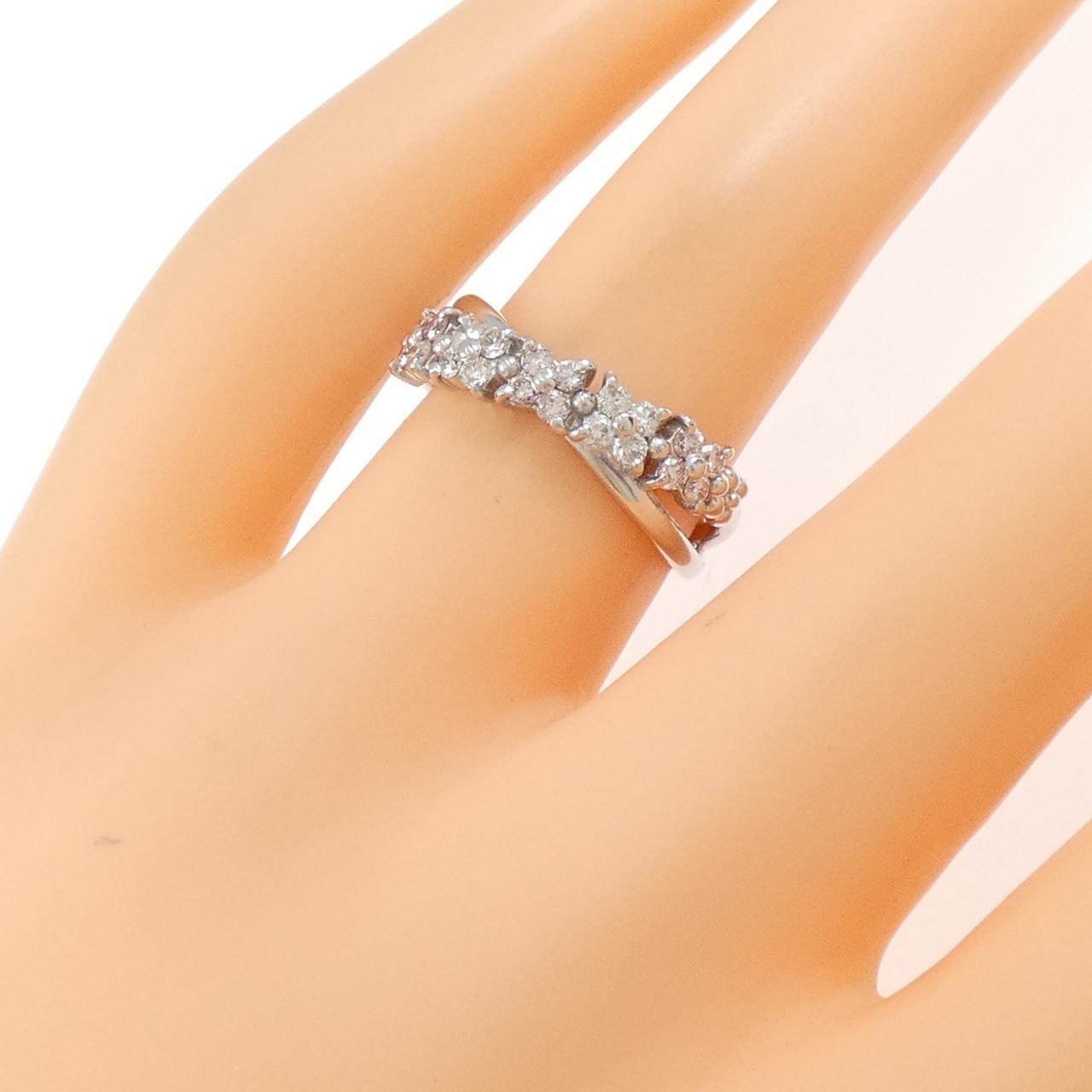 K18WG フラワー ダイヤモンド リング 0.40CT