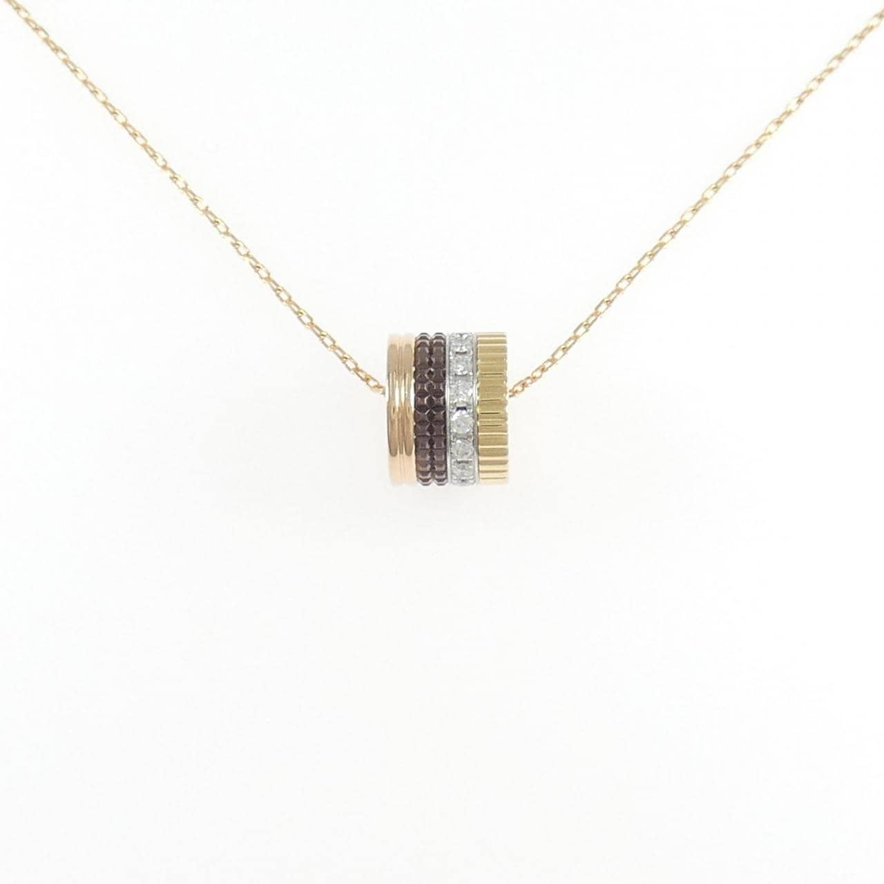 ブシュロン キャトル クラシック ネックレス