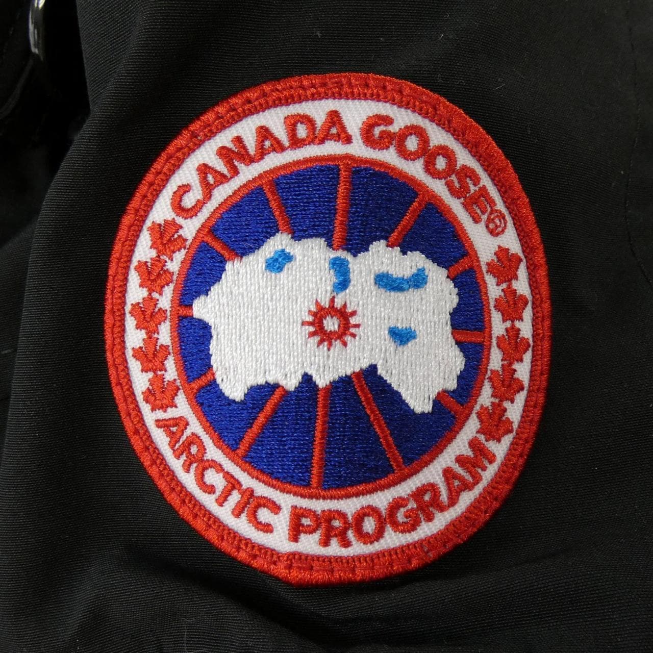 カナダグース CANADA GOOSE 2530LA MONTEBELLO モンテベロ ダウンジャケット