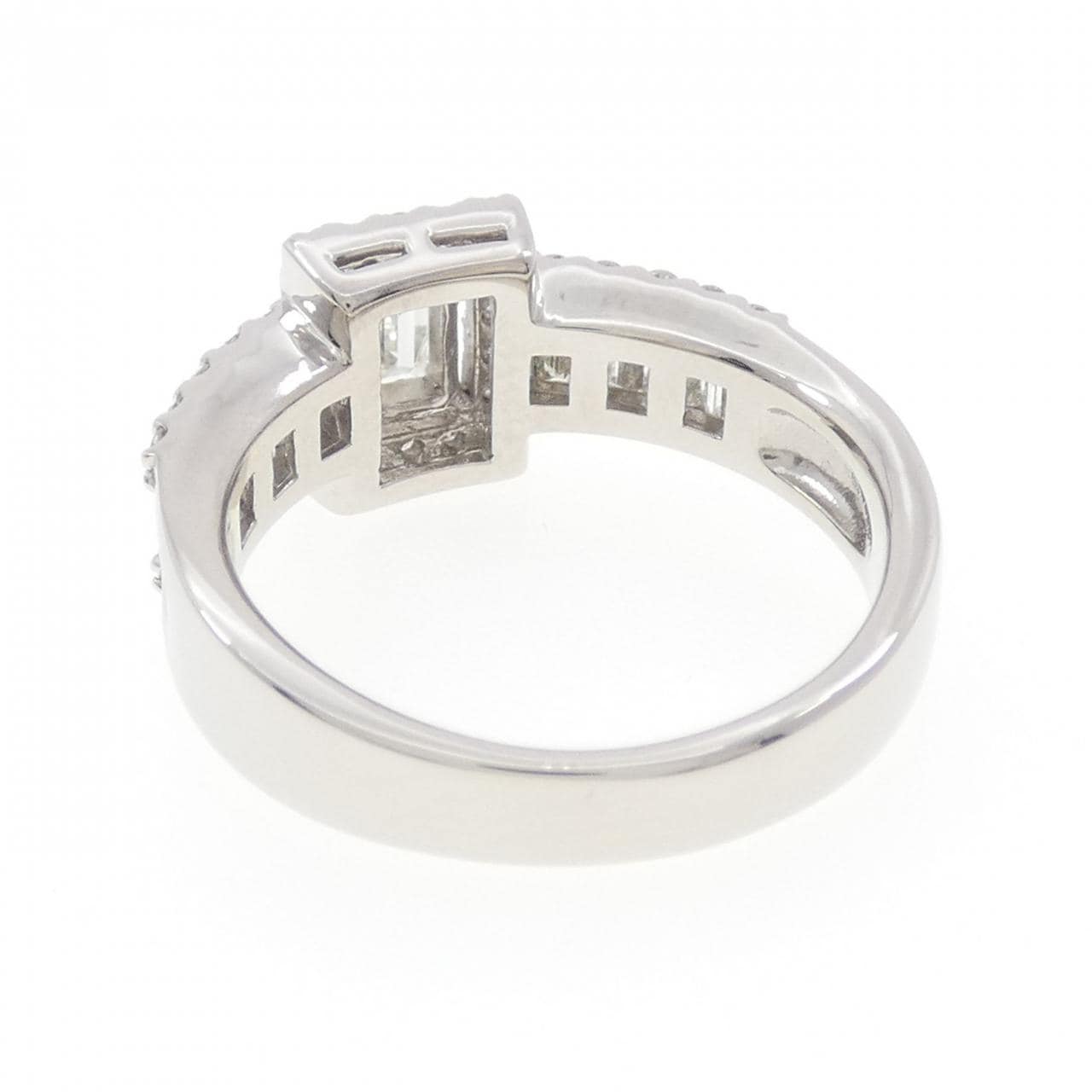 PT900 ダイヤモンド リング 0.305CT