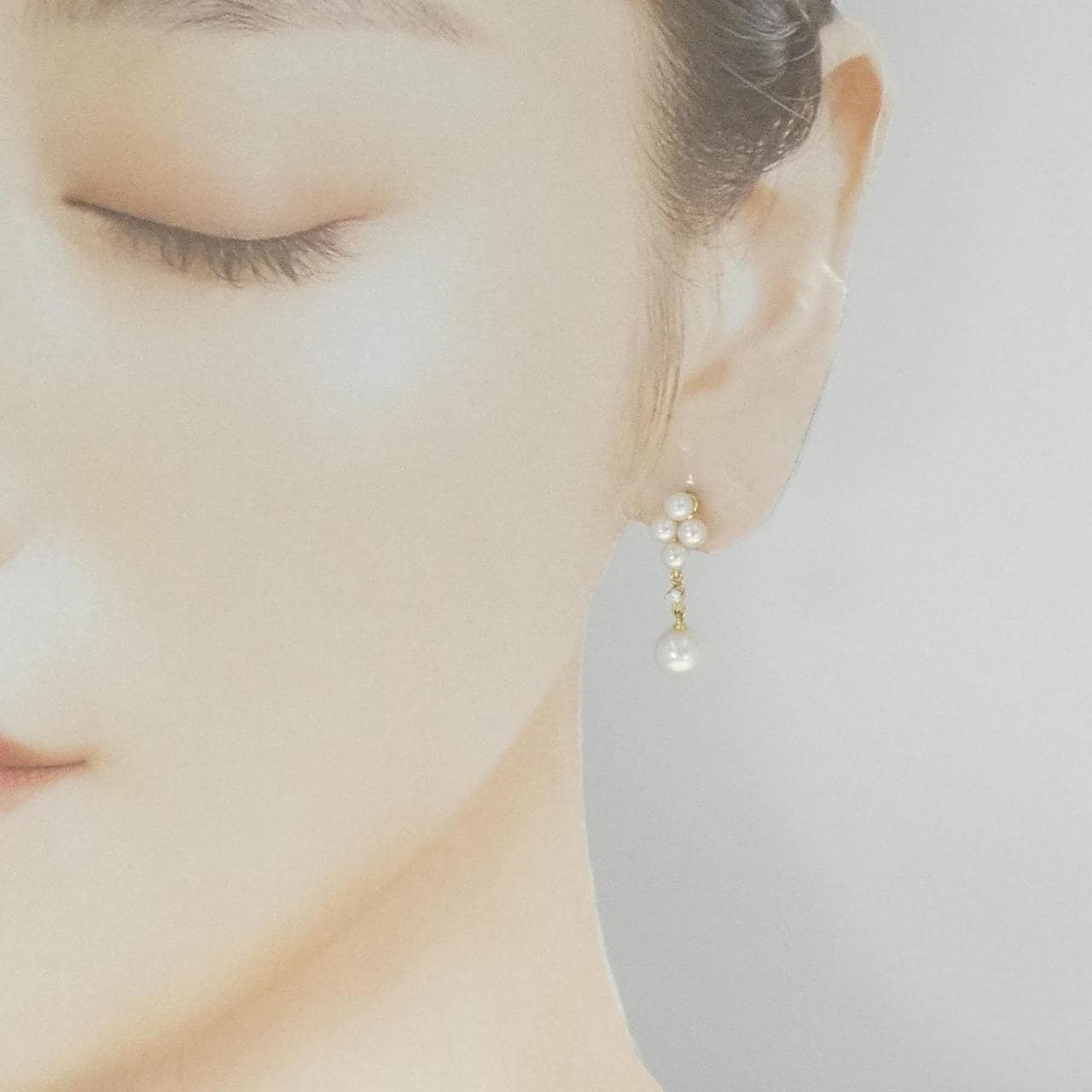 K18YG Akoya pearl earrings