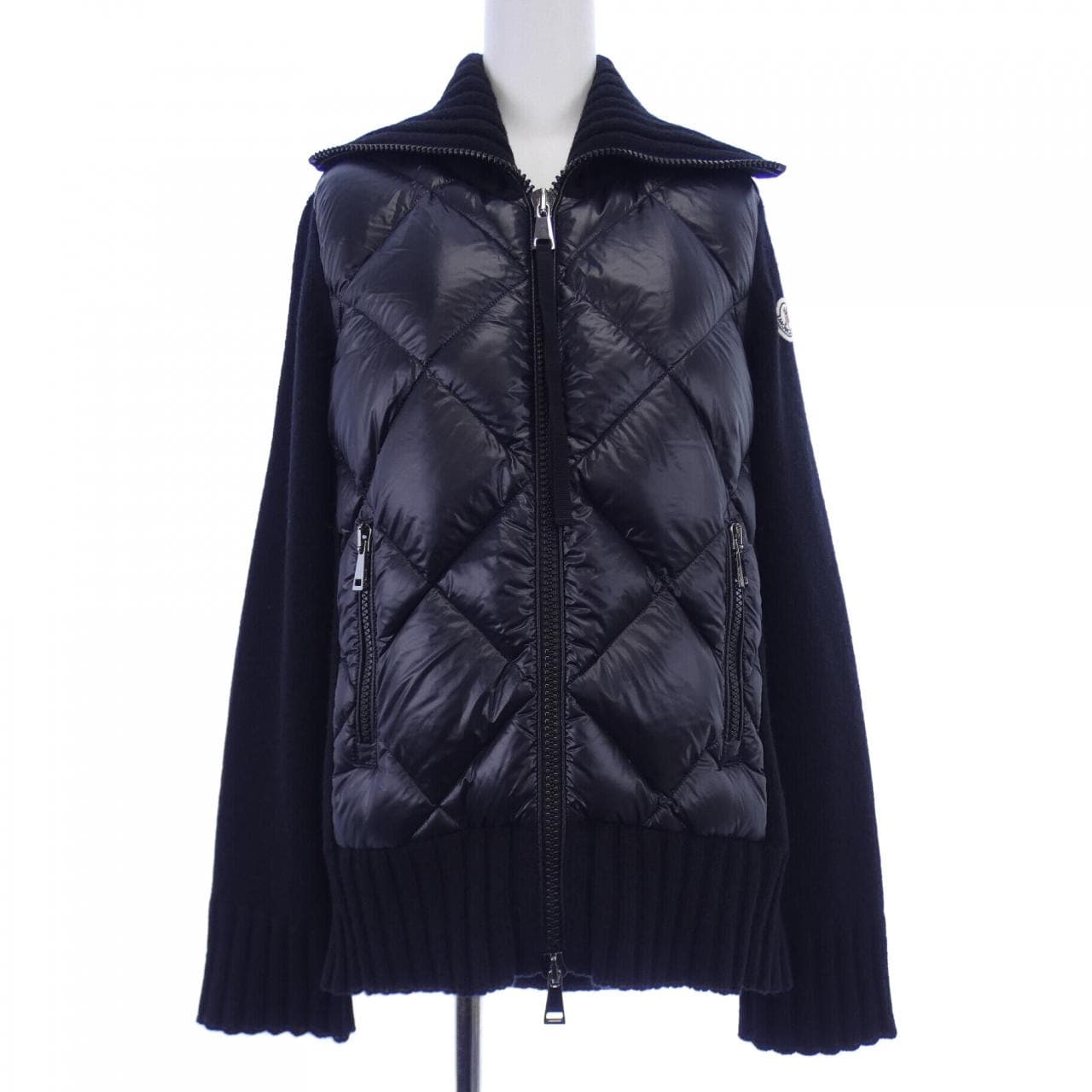 モンクレール MONCLER ダウンジャケット