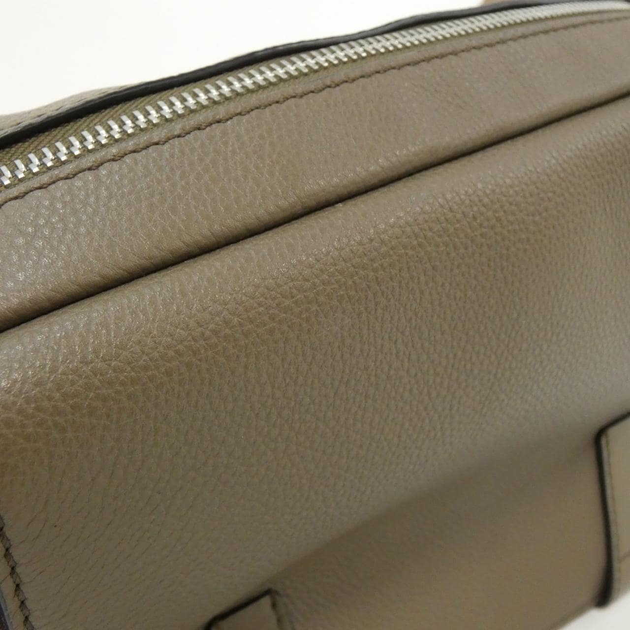 ロエベ ミリタリー メッセンジャー XS 317 12AA72 ショルダーバッグ