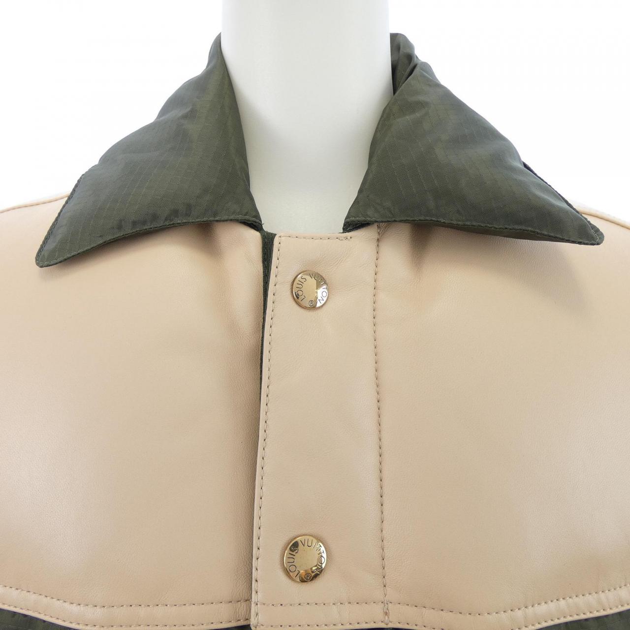 ルイヴィトン LOUIS VUITTON レザーアクセントスリーブレスパッファージャケット FPOW19RD7 ダウンベスト