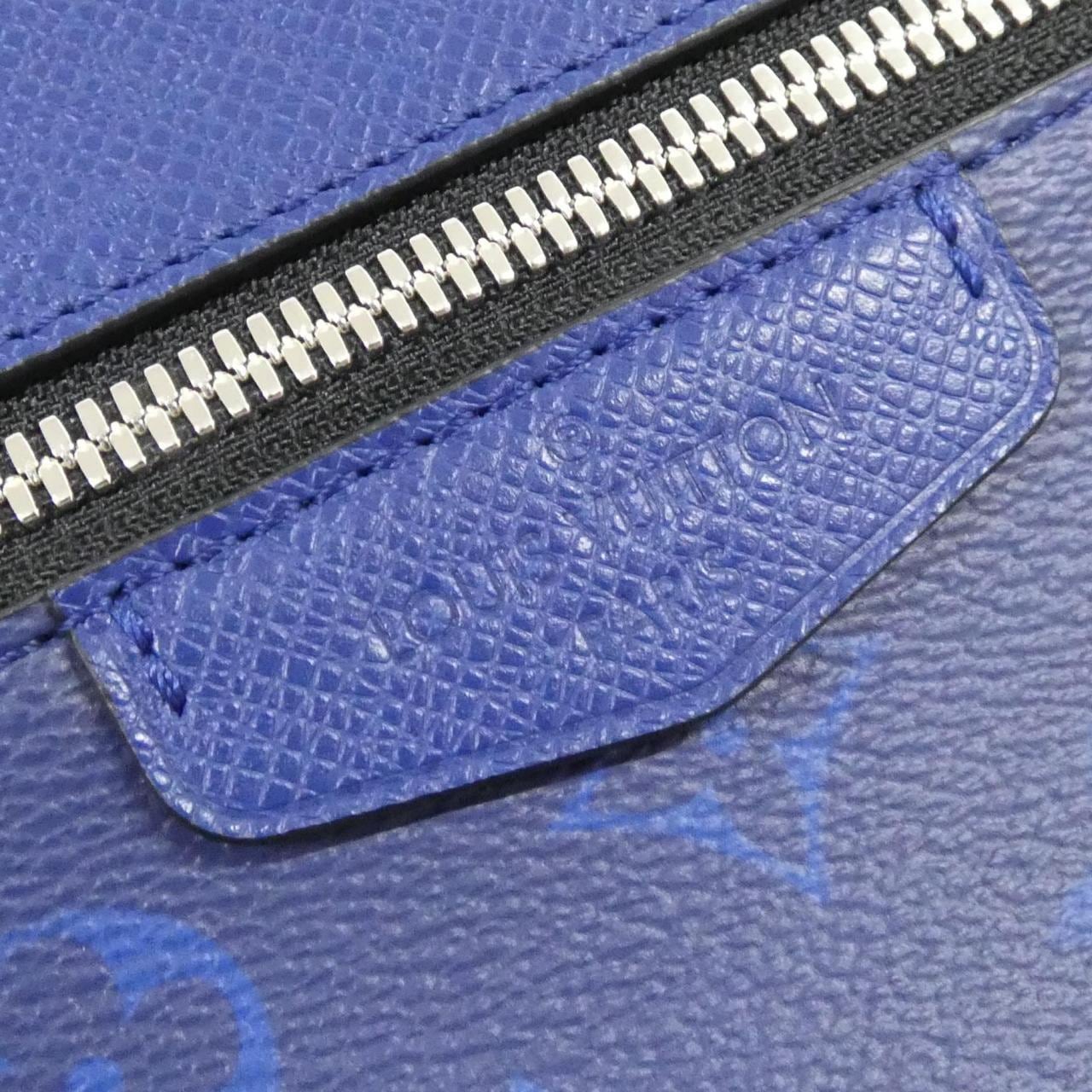 ルイヴィトン タイガ ラマ アウトドア メッセンジャー PM M30242 ショルダーバッグ