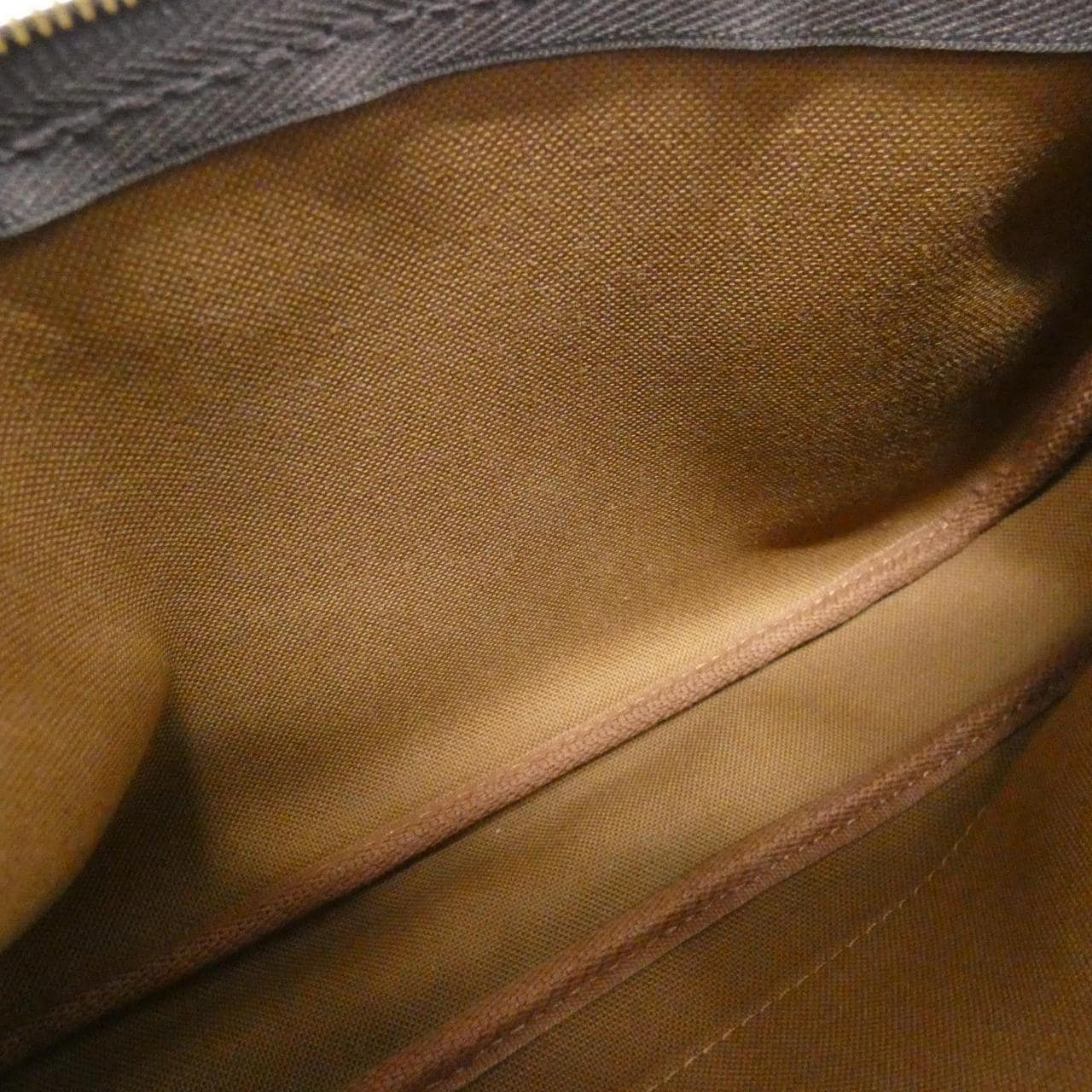 ルイヴィトン モノグラム ミュルティ ポシェット アクセソワール M44813 ショルダーバッグ