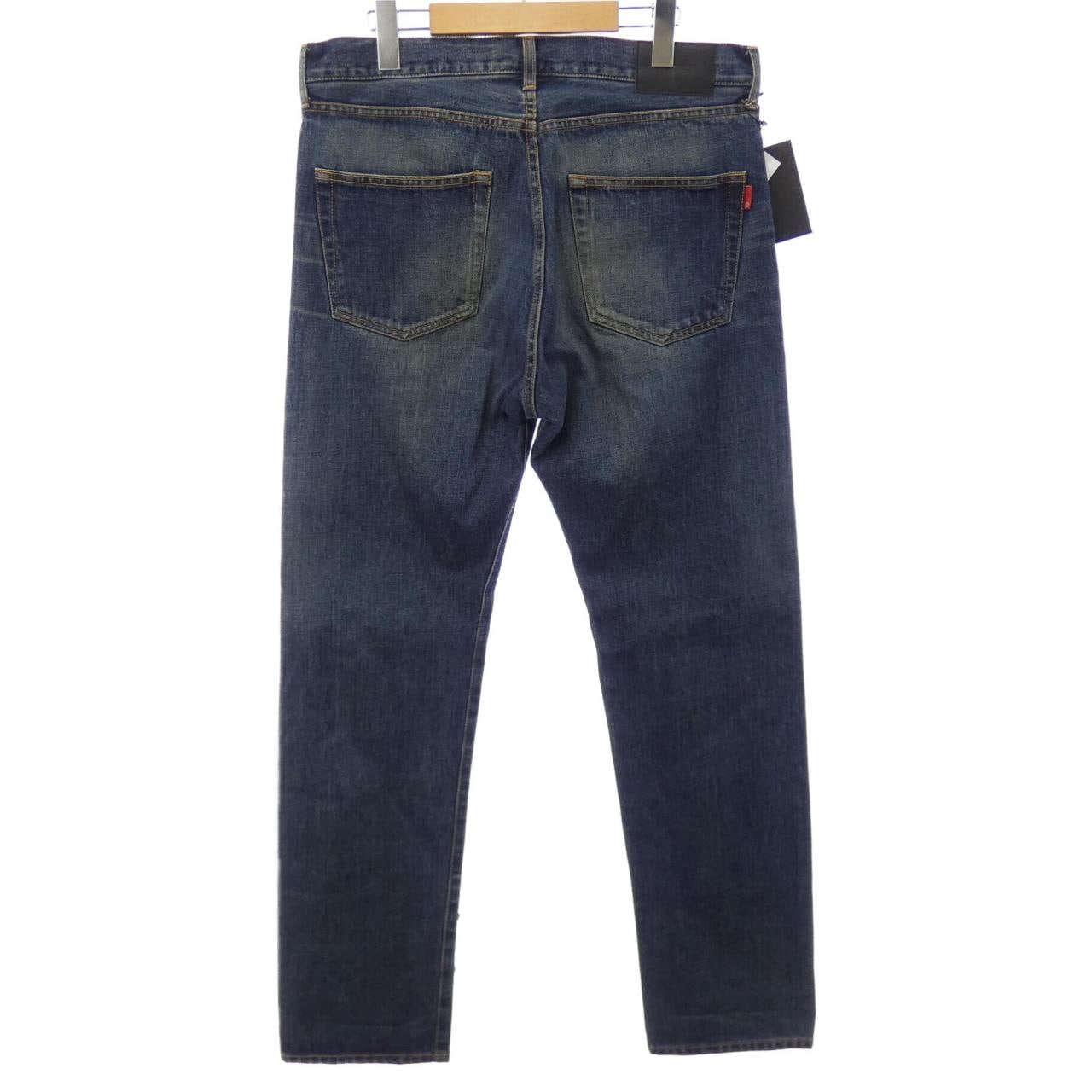 UNDER COVER jeans