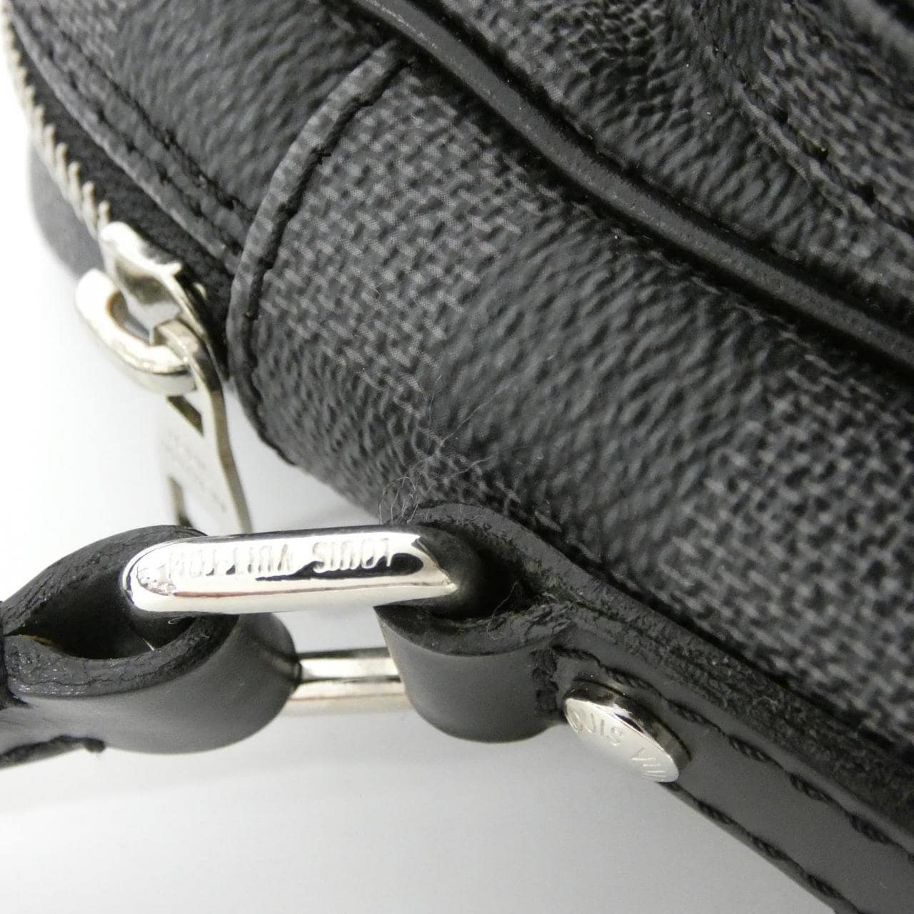LOUIS VUITTON Damier 石墨 Rem N41446 单肩包