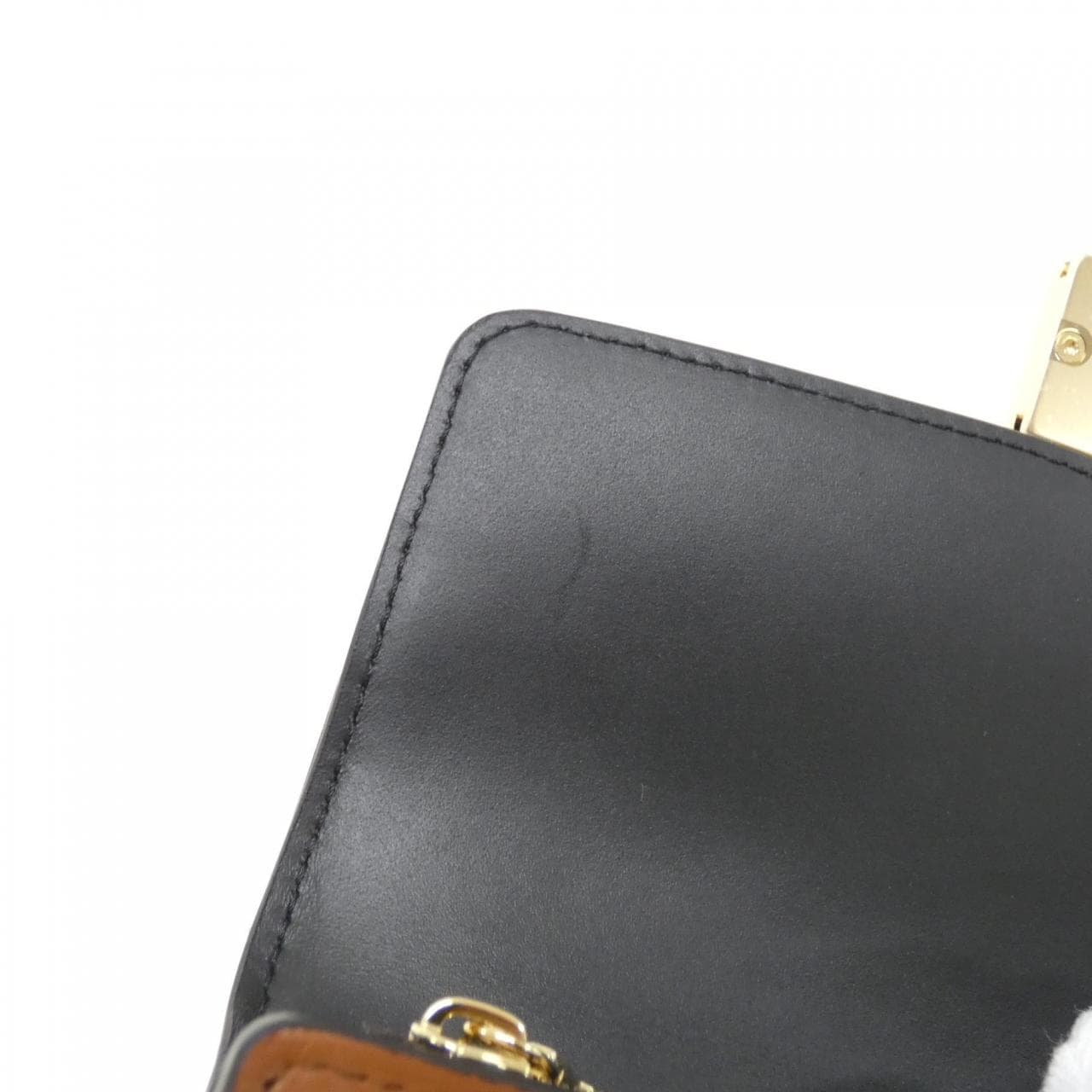 ルイヴィトン モノグラム リバース ポルトフォイユ サラ ドーフィーヌ M46645 財布