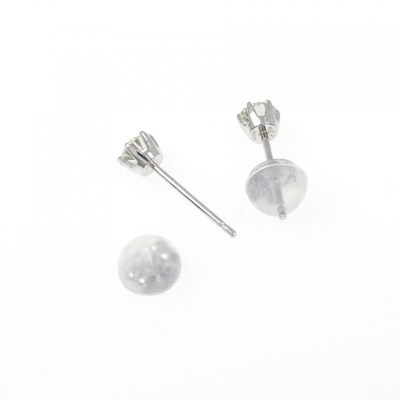 PT900 ソリティア ダイヤモンド ピアス 0.320CT
