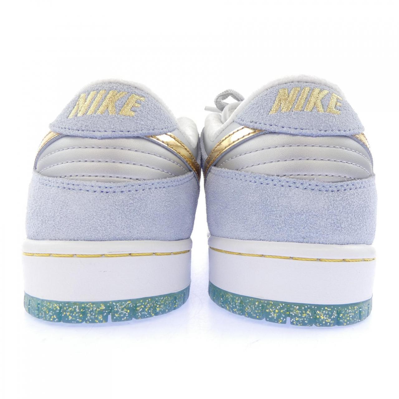 ナイキ NIKE DC9936-100 スニーカー