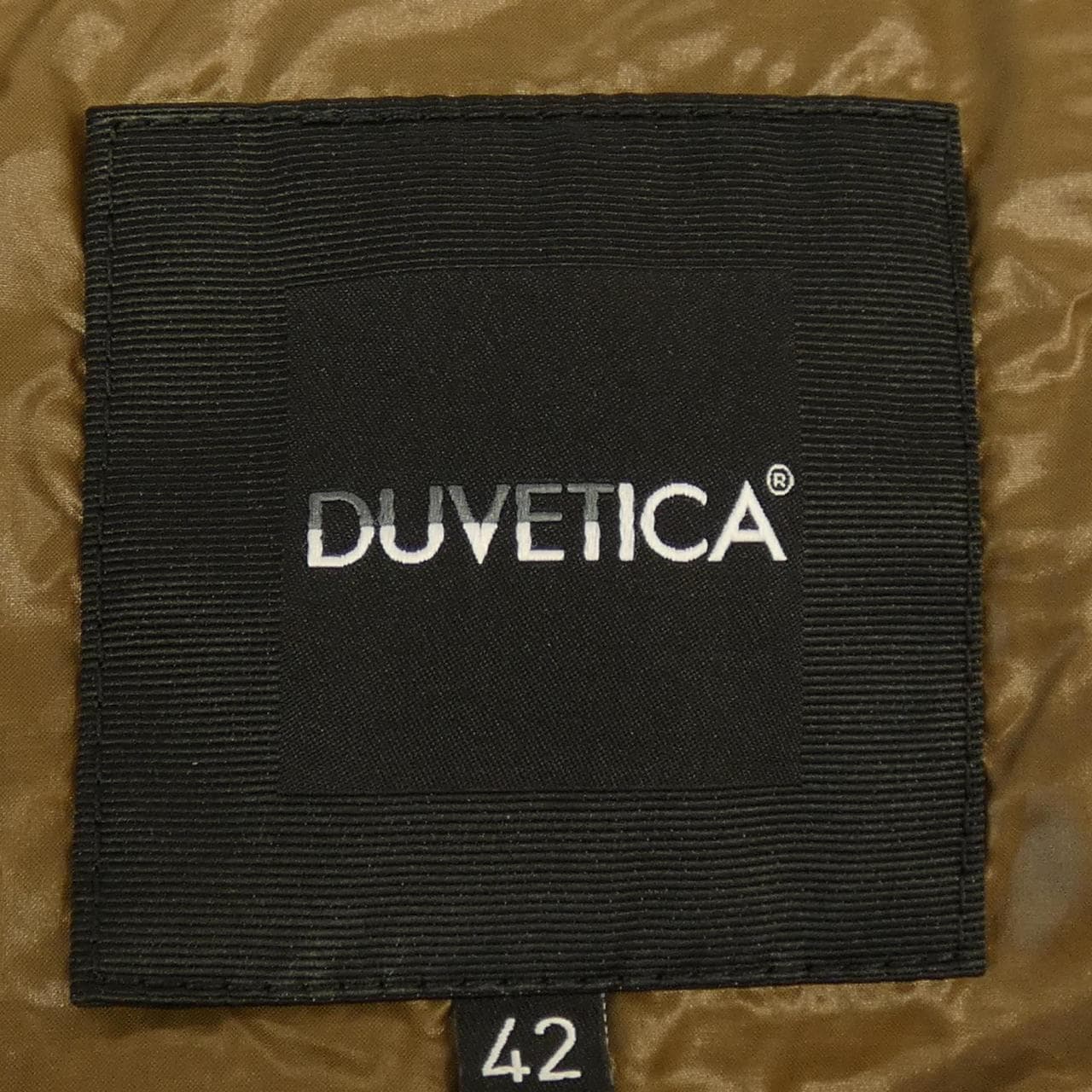 デュベティカ DUVETICA ダウンジャケット