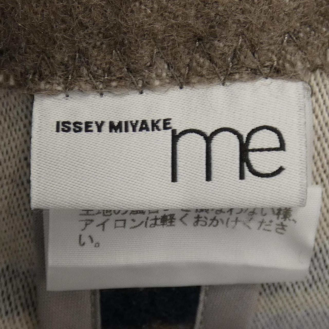 ミーイッセイミヤケ me ISSEY MIYAKE ショートパンツ