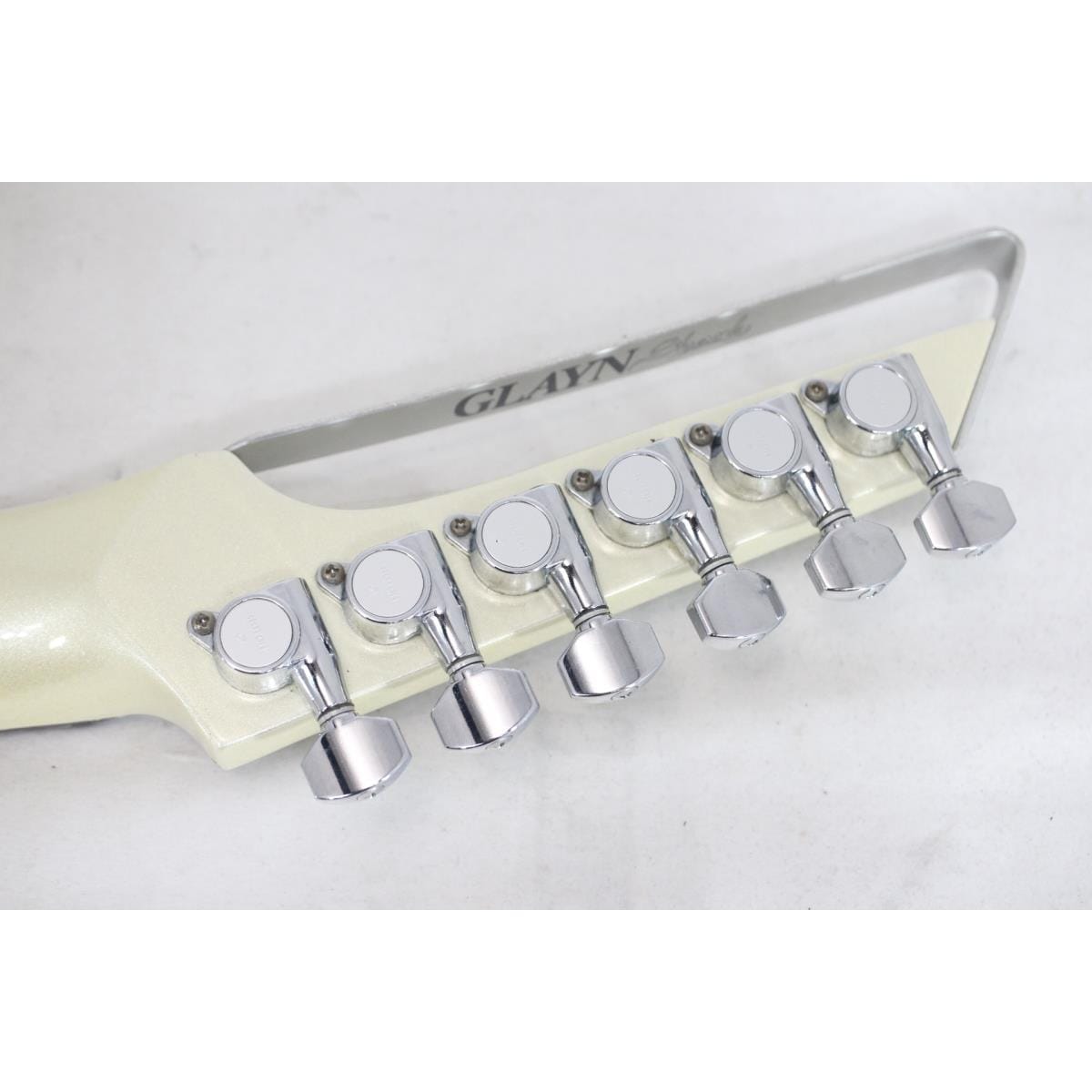 RAZO GLAYN SHARK