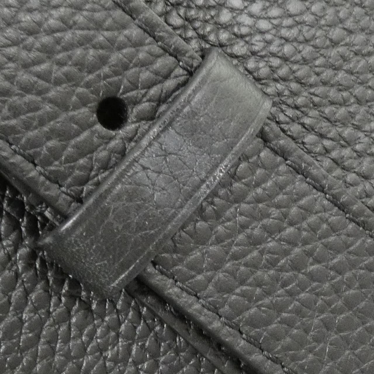 LOUIS VUITTON Taurillon Cava Voyage M50086 包