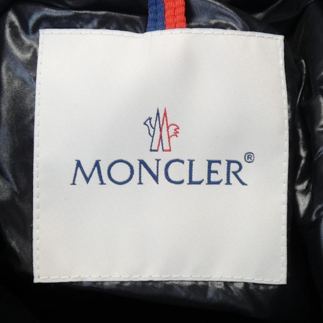 モンクレール MONCLER ダウンジャケット