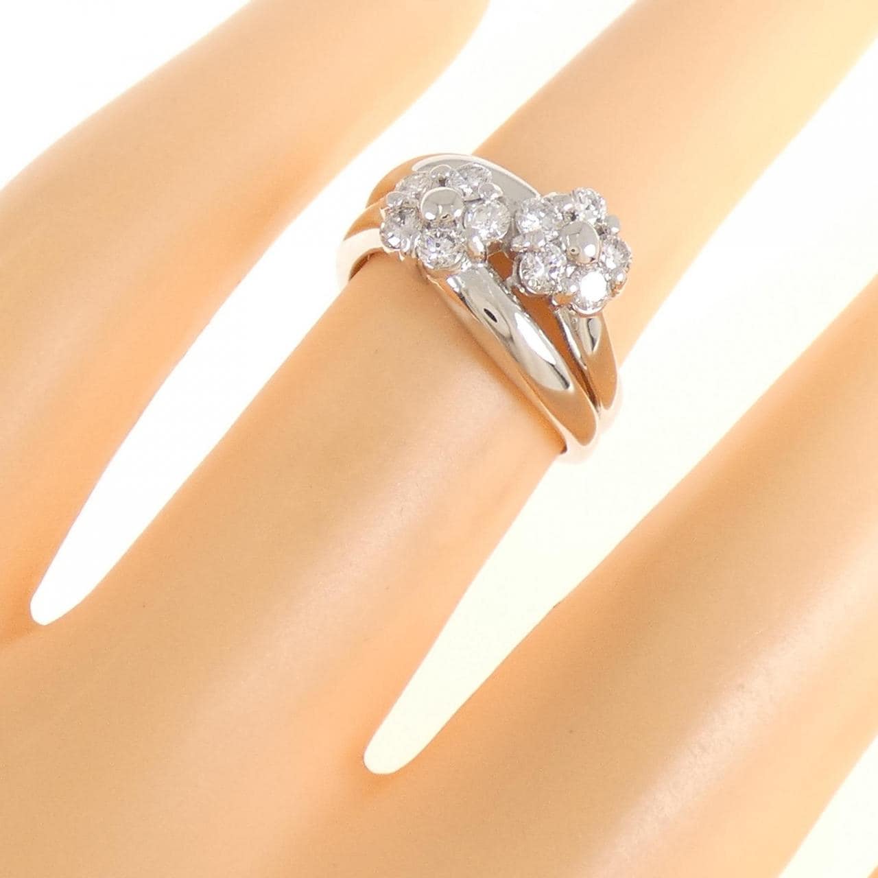 PT900 フラワー ダイヤモンド リング 0.50CT