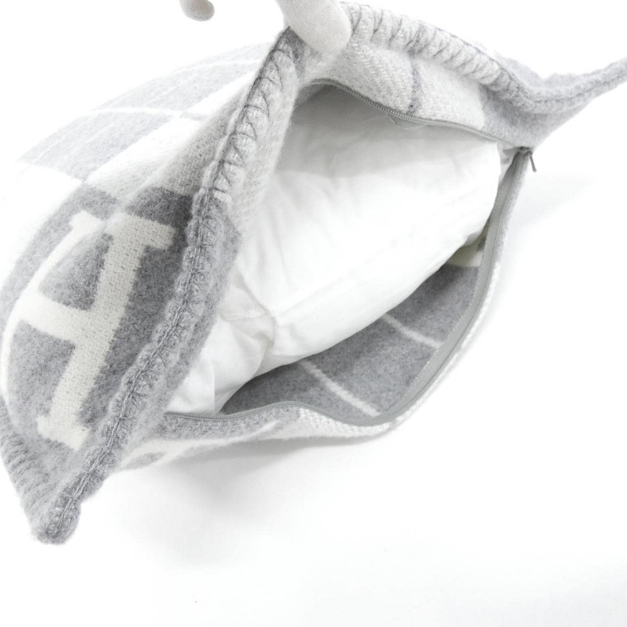 エルメス アヴァロン3 PM 52×52 102666M クッション