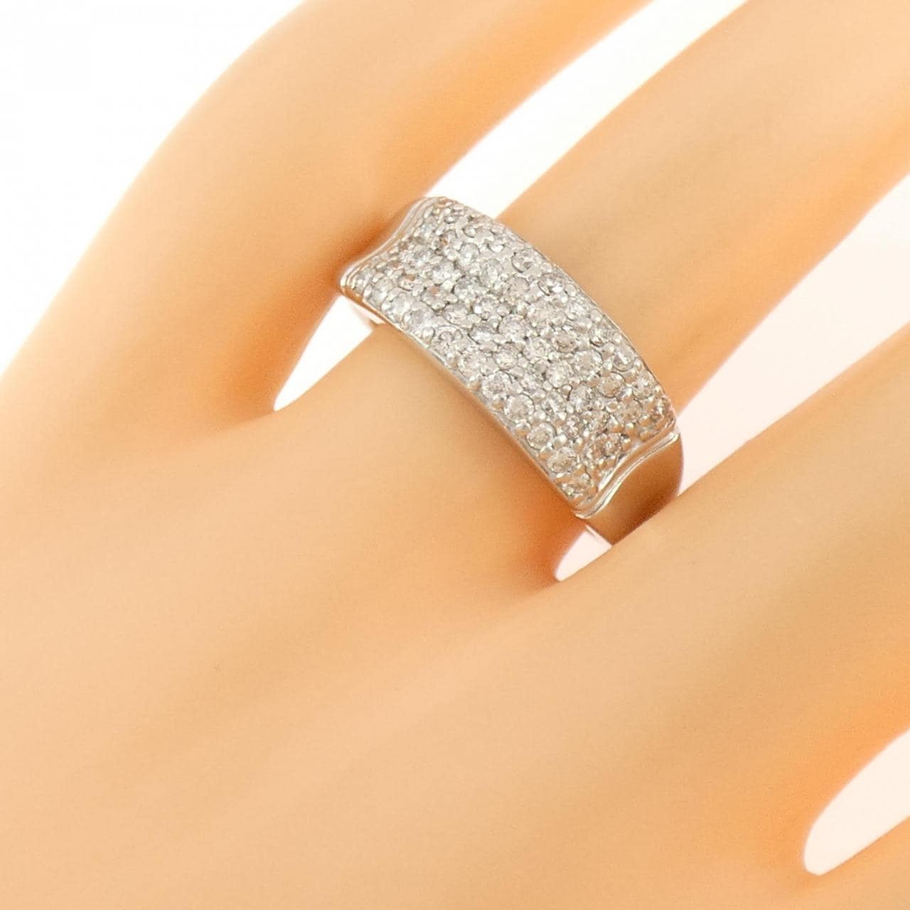 PT900 パヴェ ダイヤモンド リング 0.70CT