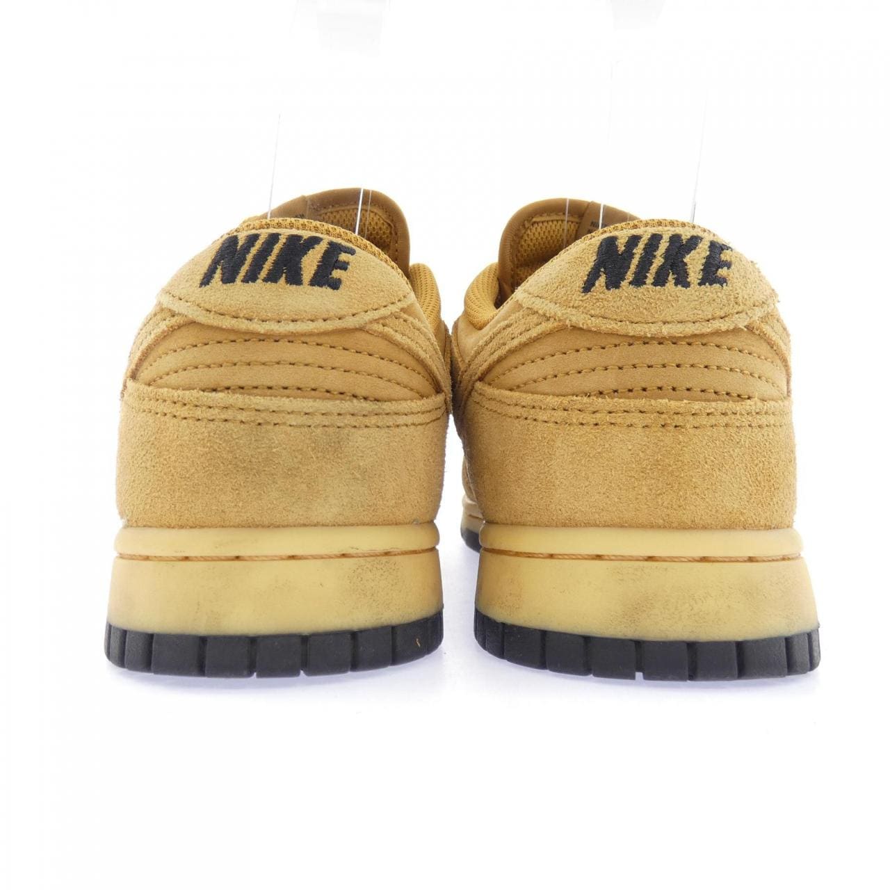 ナイキ NIKE IB6651-700 スニーカー