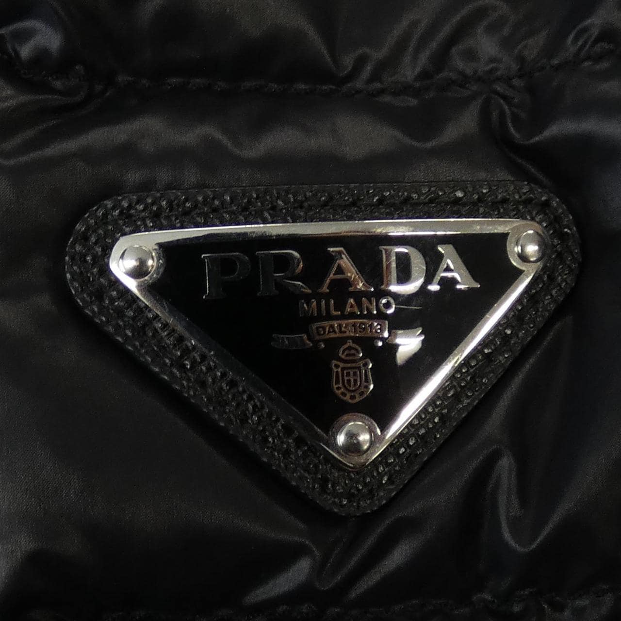プラダ PRADA ダウンジャケット