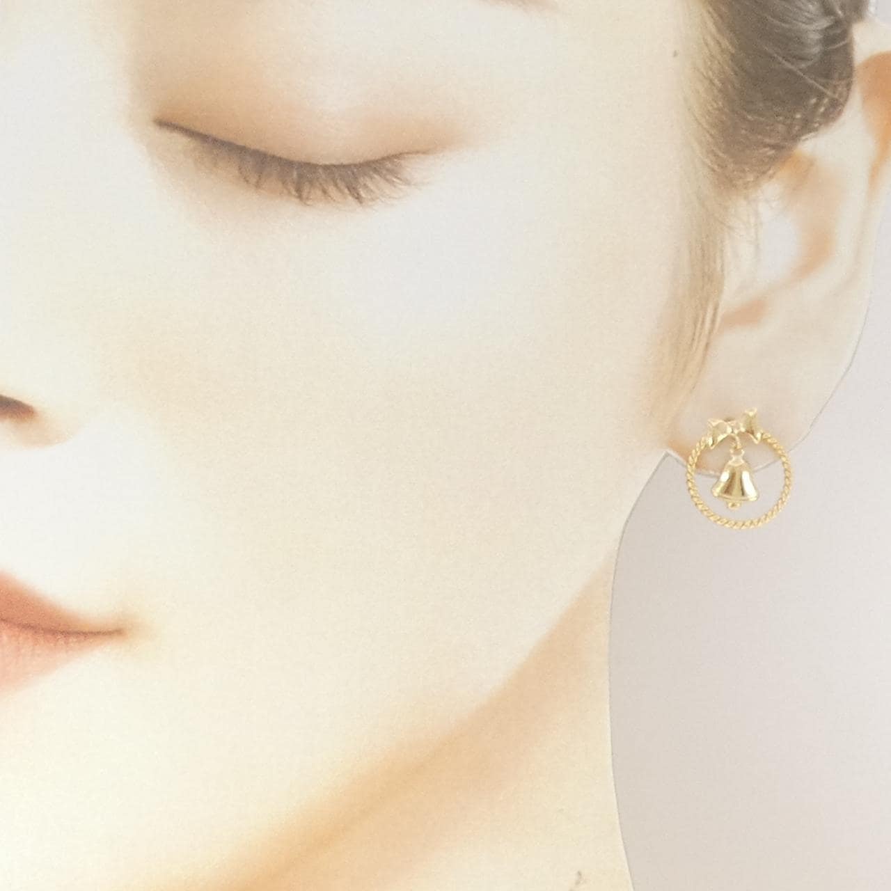 K18YG リボン×ベル ピアス