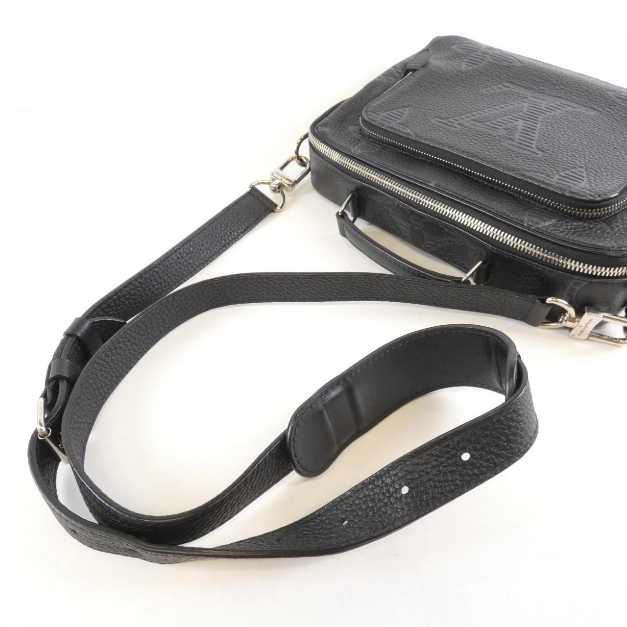 LOUIS VUITTON Taurillon Shadow Flight Case M57287 包