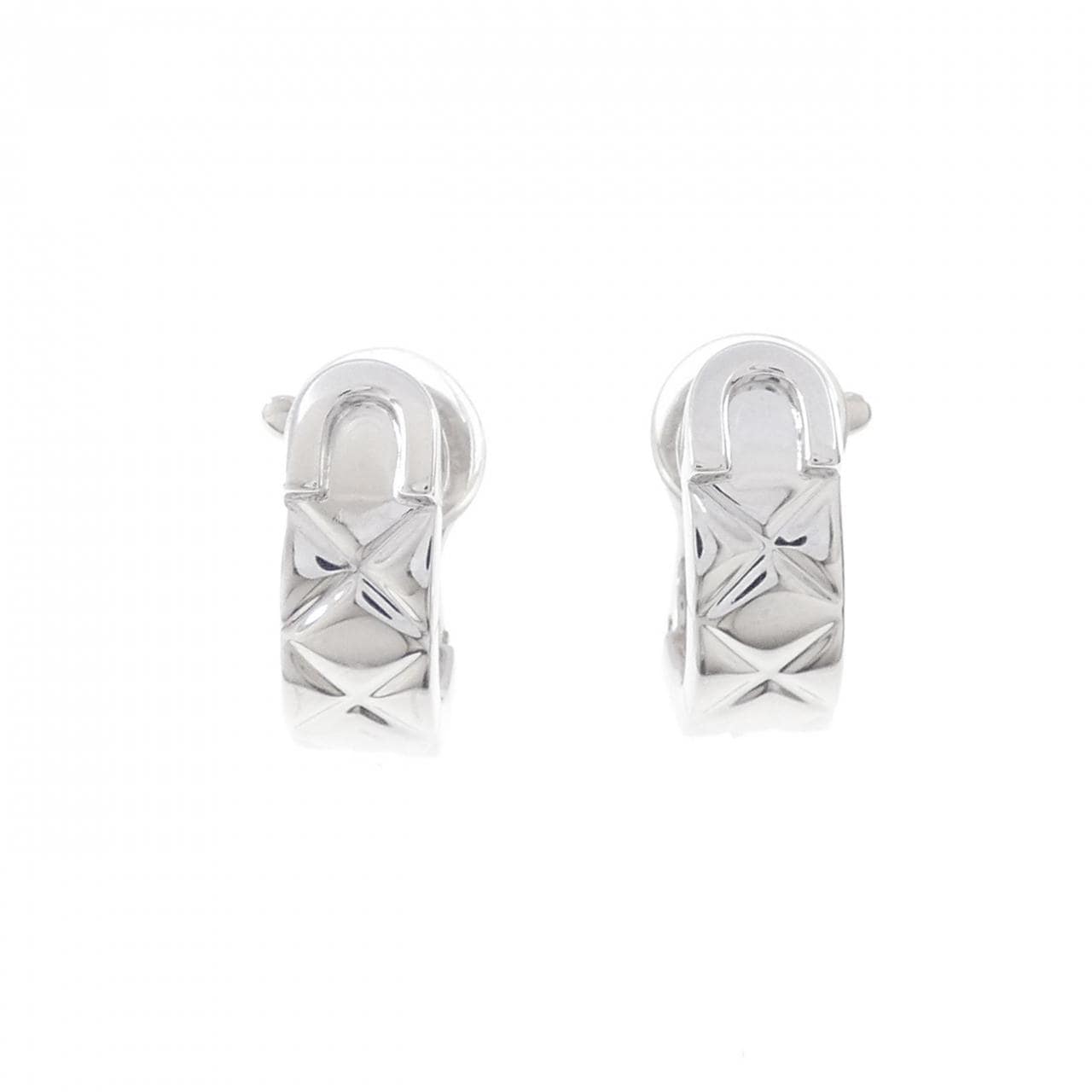 CHANEL Matelasse Quilt Earrings