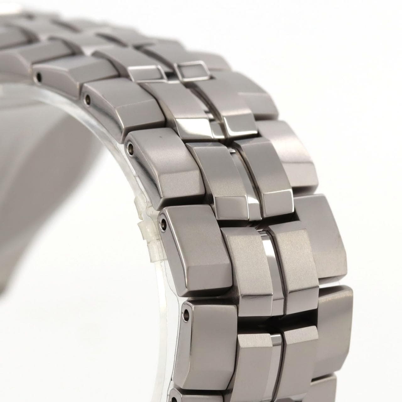 【新品】カシオ オシアナス ソーラー電波 OCW-S7000F-2AJF TI ソーラークォーツ