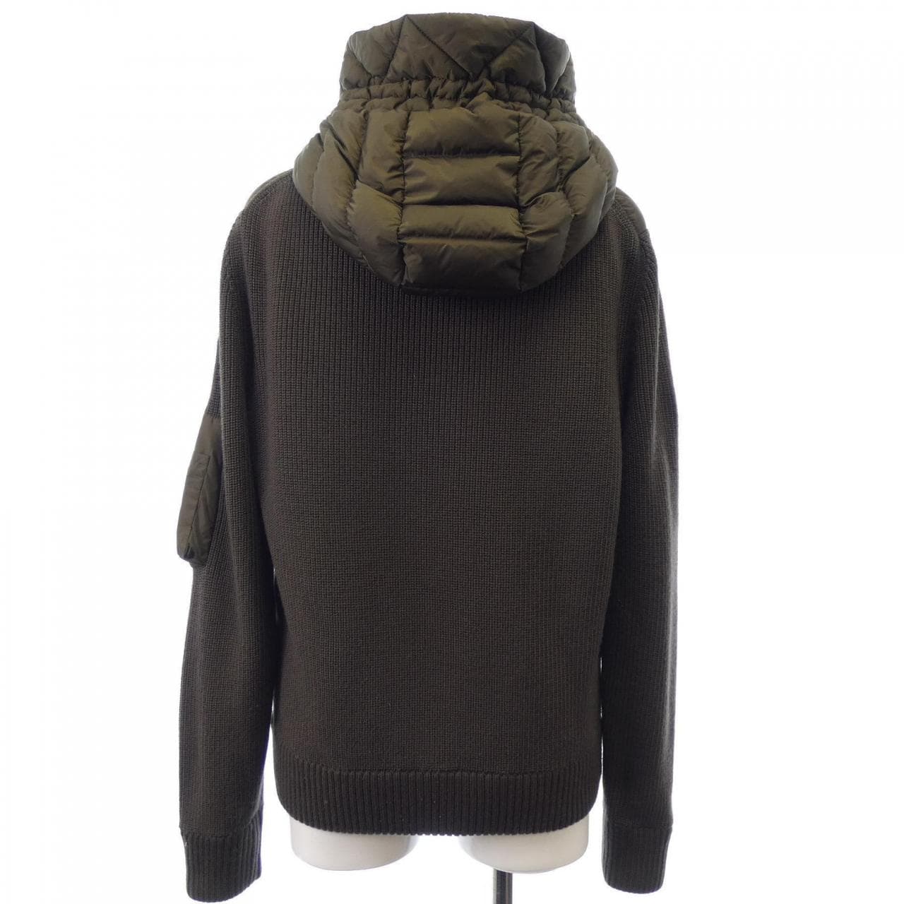モンクレール MONCLER ダウンジャケット