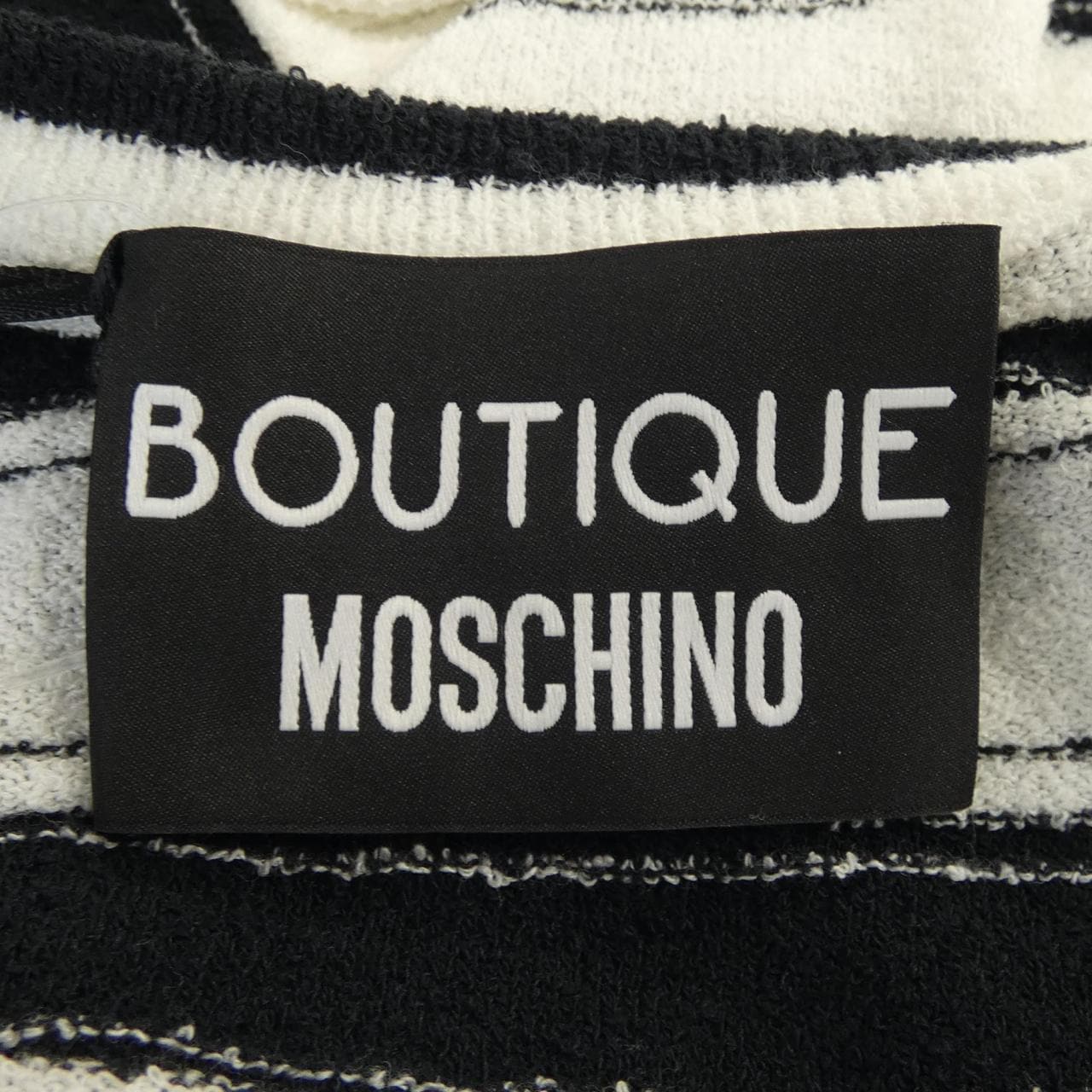 ブティックモスキーノ BOUTIQUE MOSCHINO カーディガン