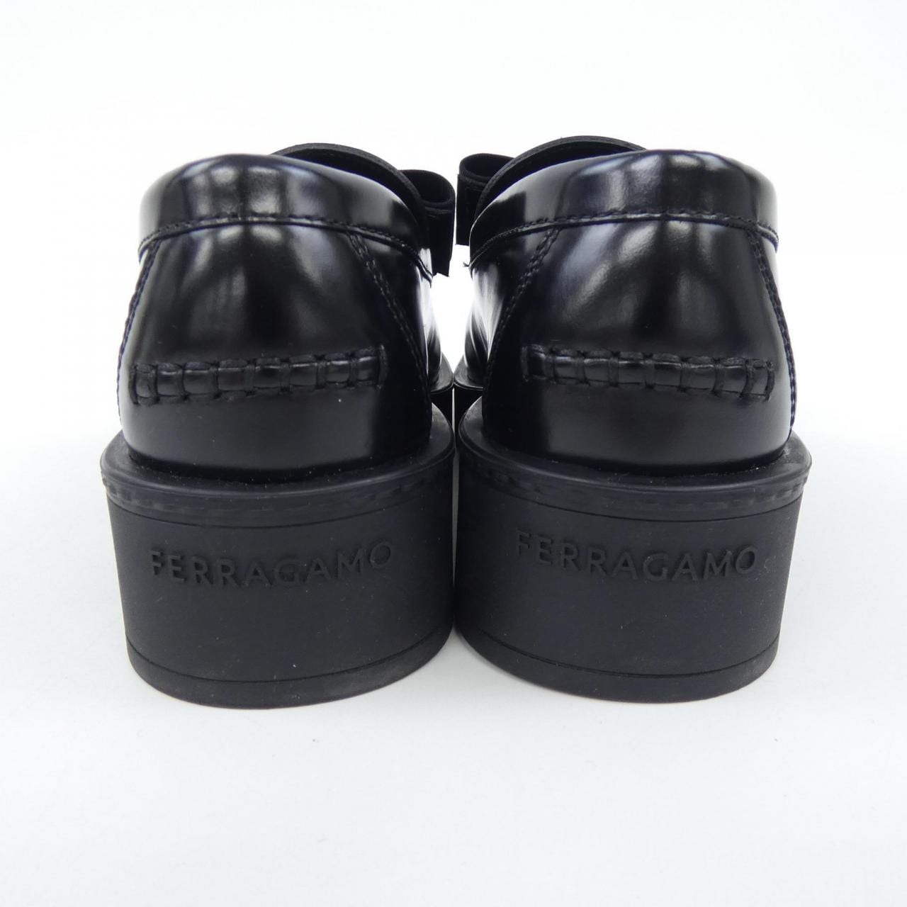 フェラガモ FERRAGAMO 0777353 シューズ